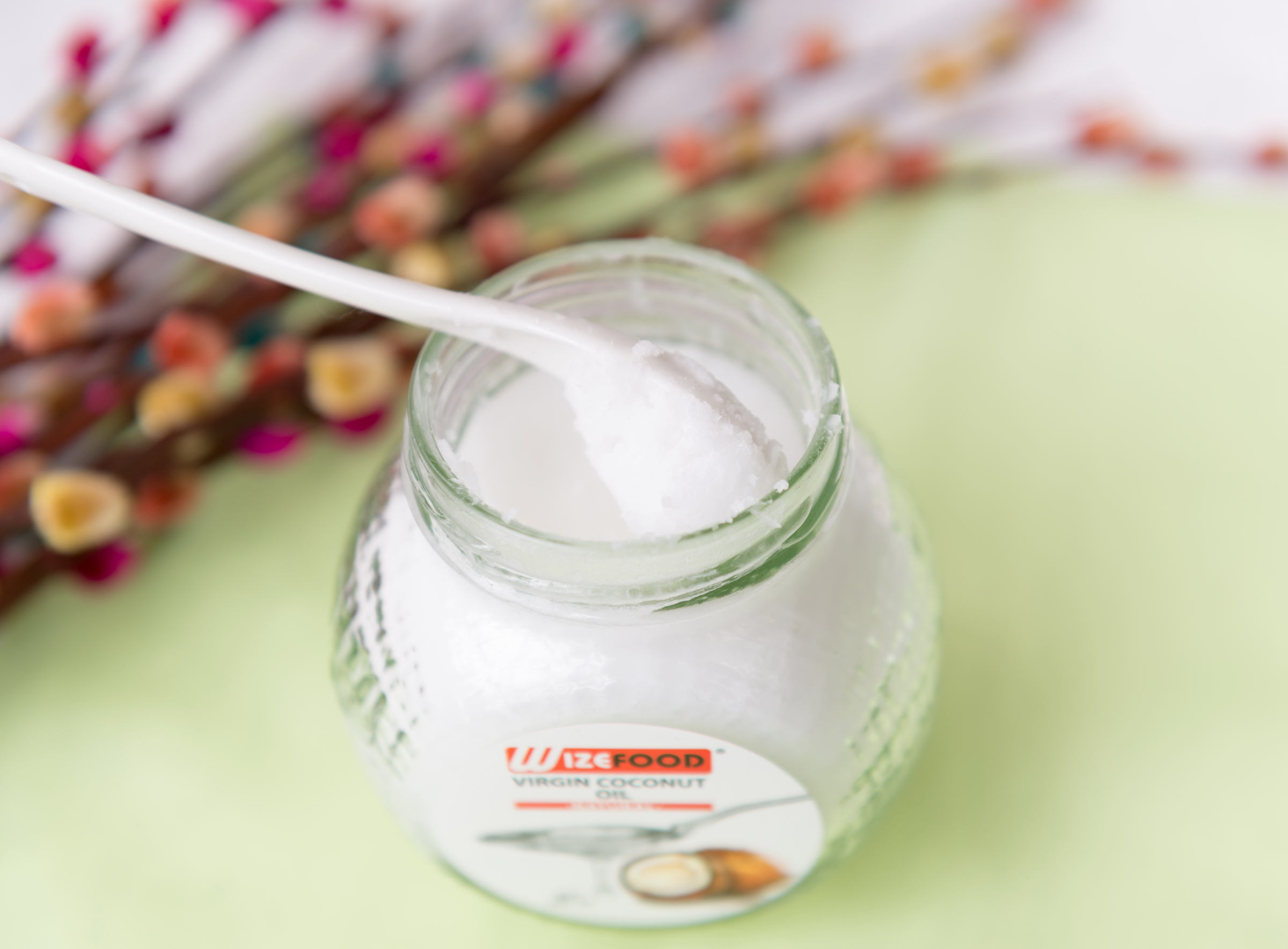 引發椰油論戰的關鍵，或許是市場的過度吹捧。（東方IC）