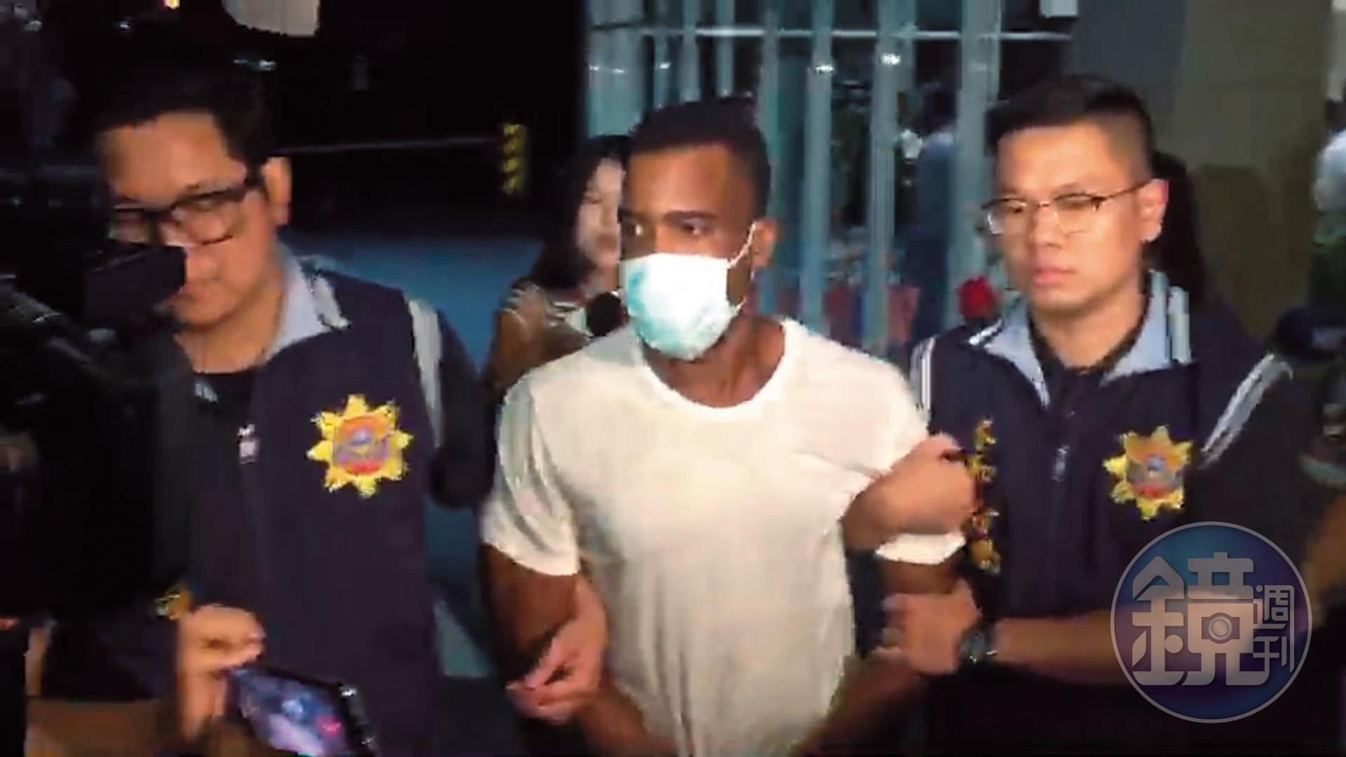 非裔美籍外語老師Bent,懷疑Ryan是警方線人,出賣毒友,因此策劃將他殺害分屍。(王昭濱攝)