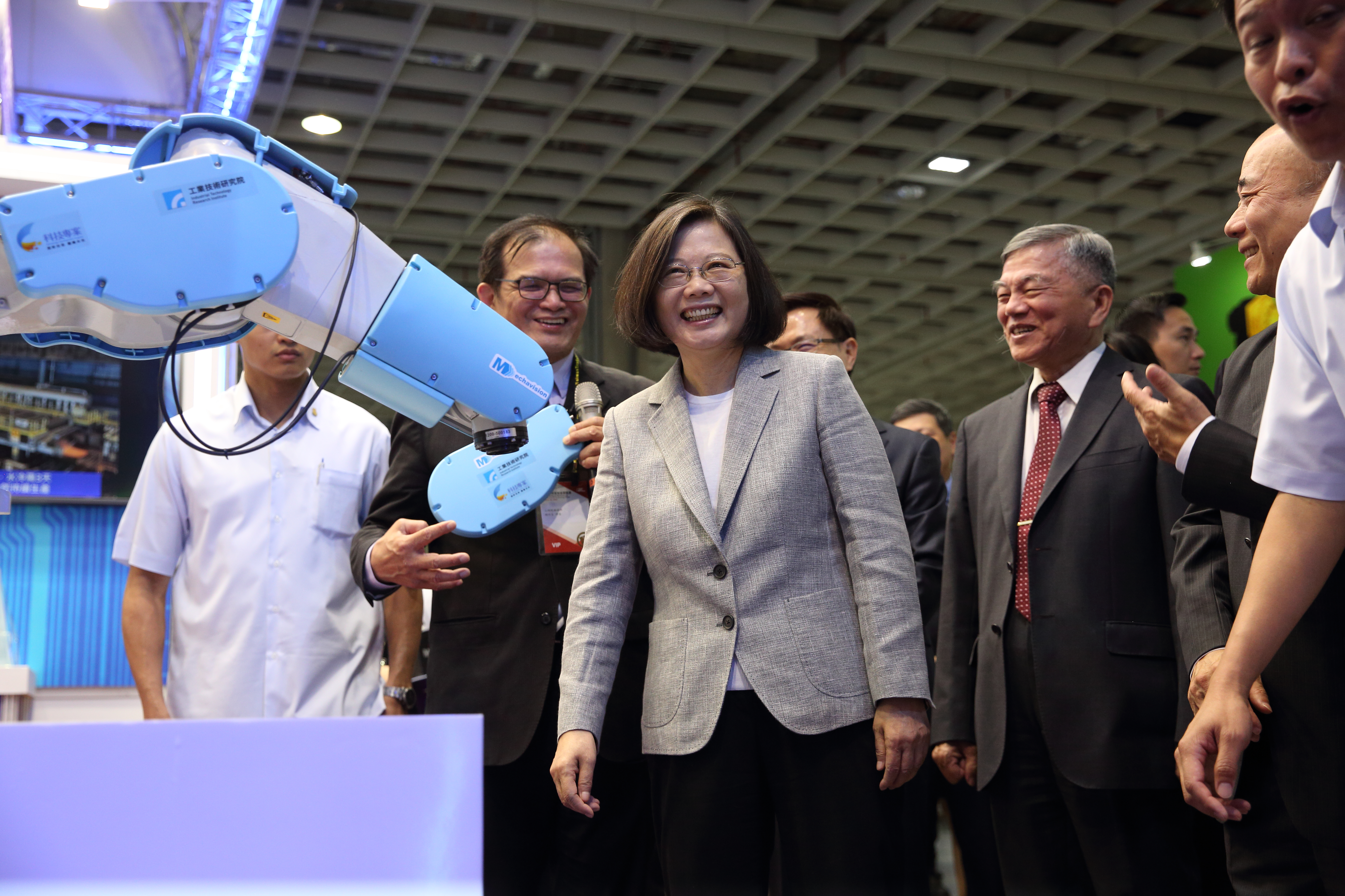 美中貿易戰爆發，讓不少台商思考回台設廠，但回台設廠卻有不少麻煩，大家都希望蔡英文總統解決難題。