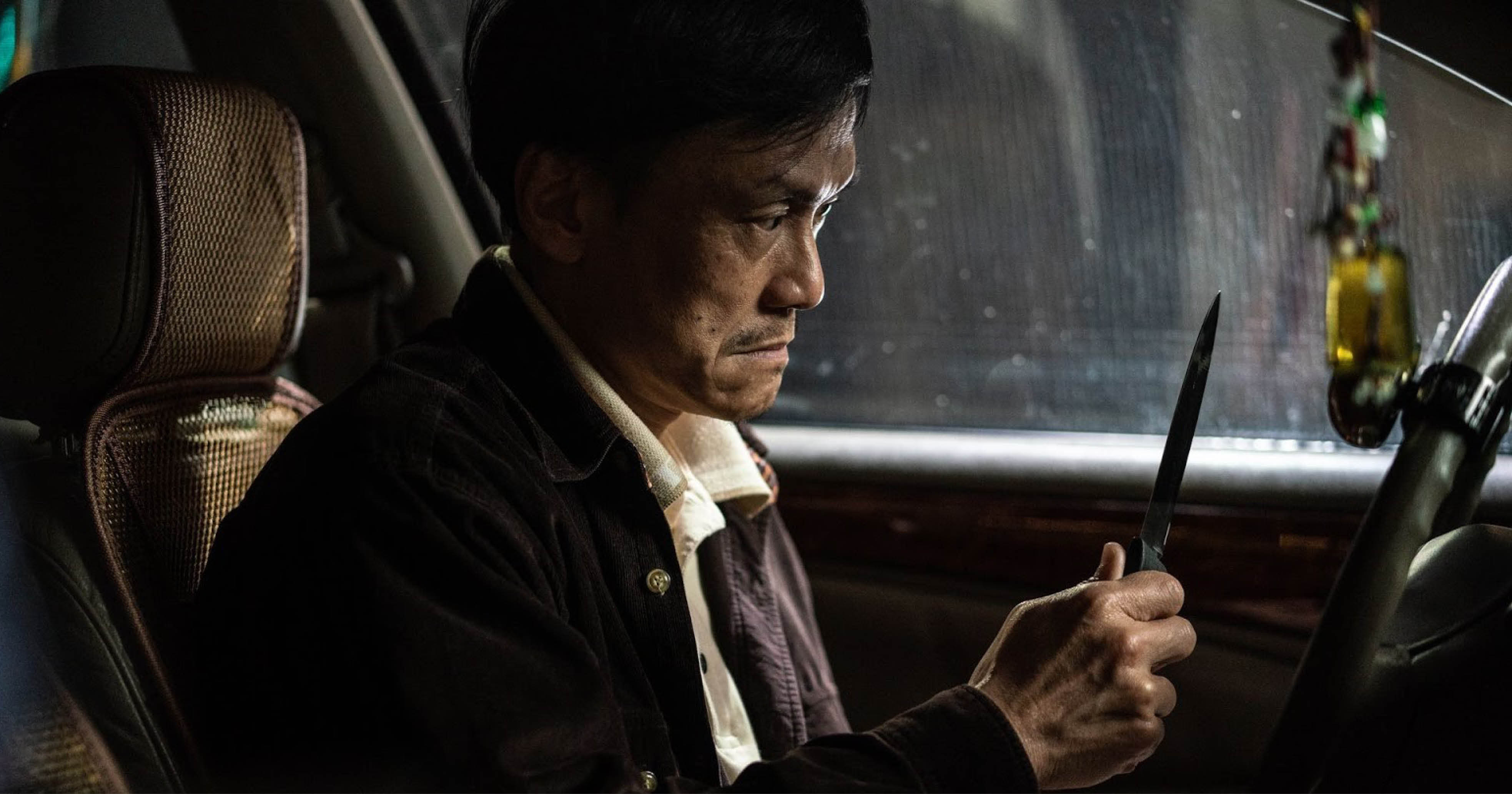 陳以文在《暴好人》中飾演想報仇的計程車司機。（公視提供）