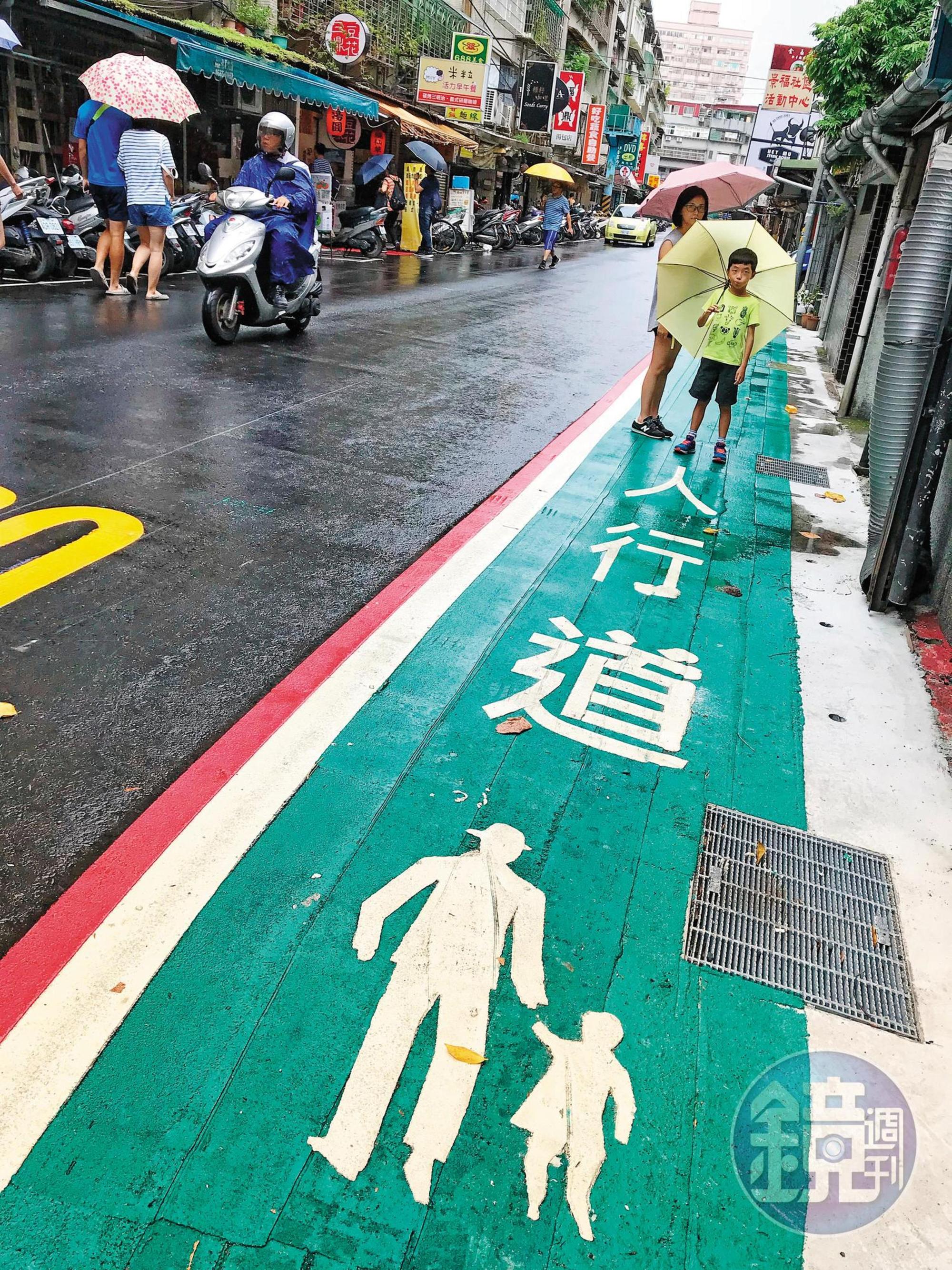 柯文哲推動鄰里交通改善計畫，去年北市車禍死亡人數創下20年來新低紀錄。