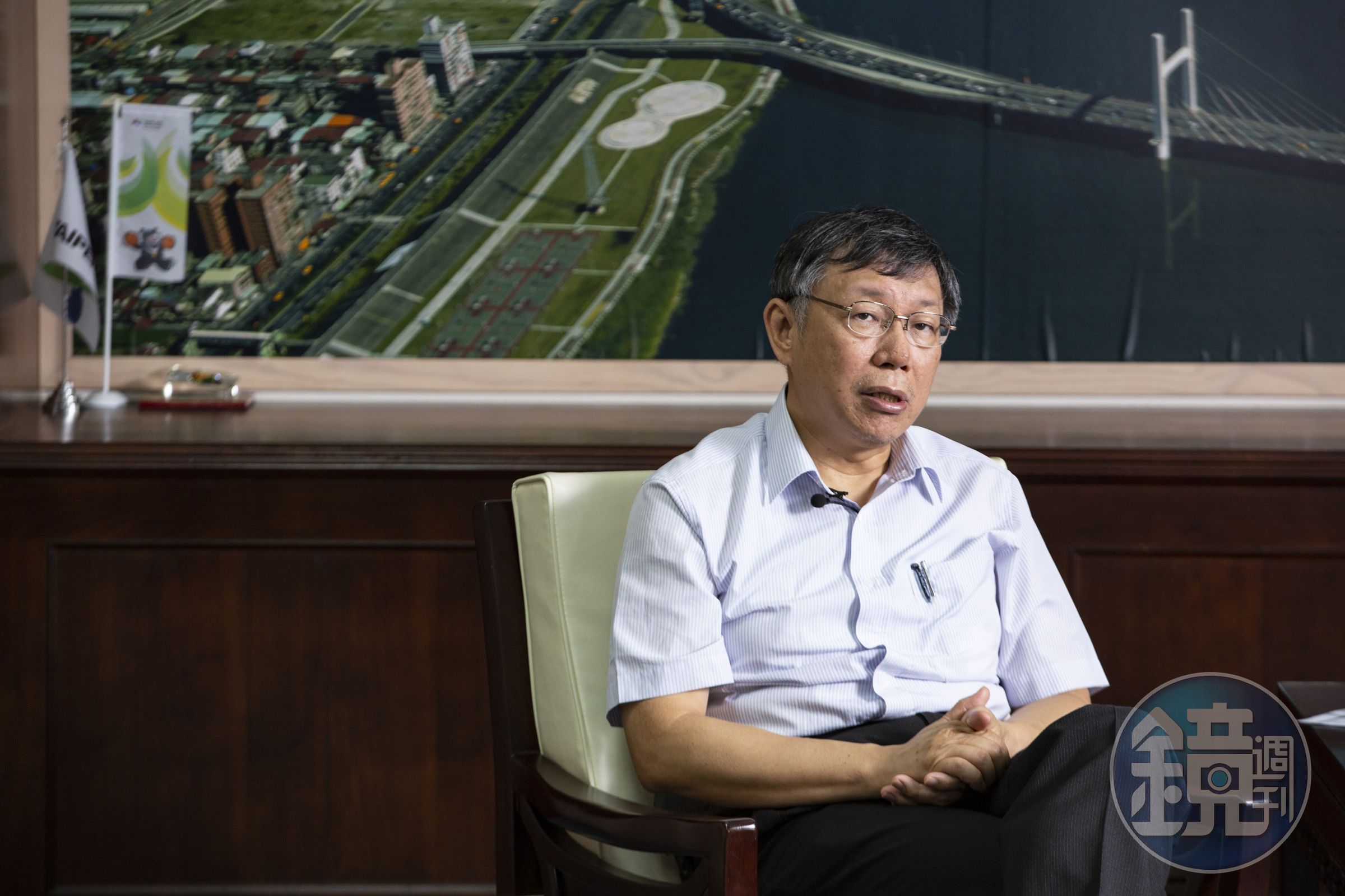 衛福部回函給北市衛生局的公文中，引述最高行政法院100年度判字第2155號判決理由，北市衛生局才據以認定柯受訪仍屬「執行業務」範疇。  