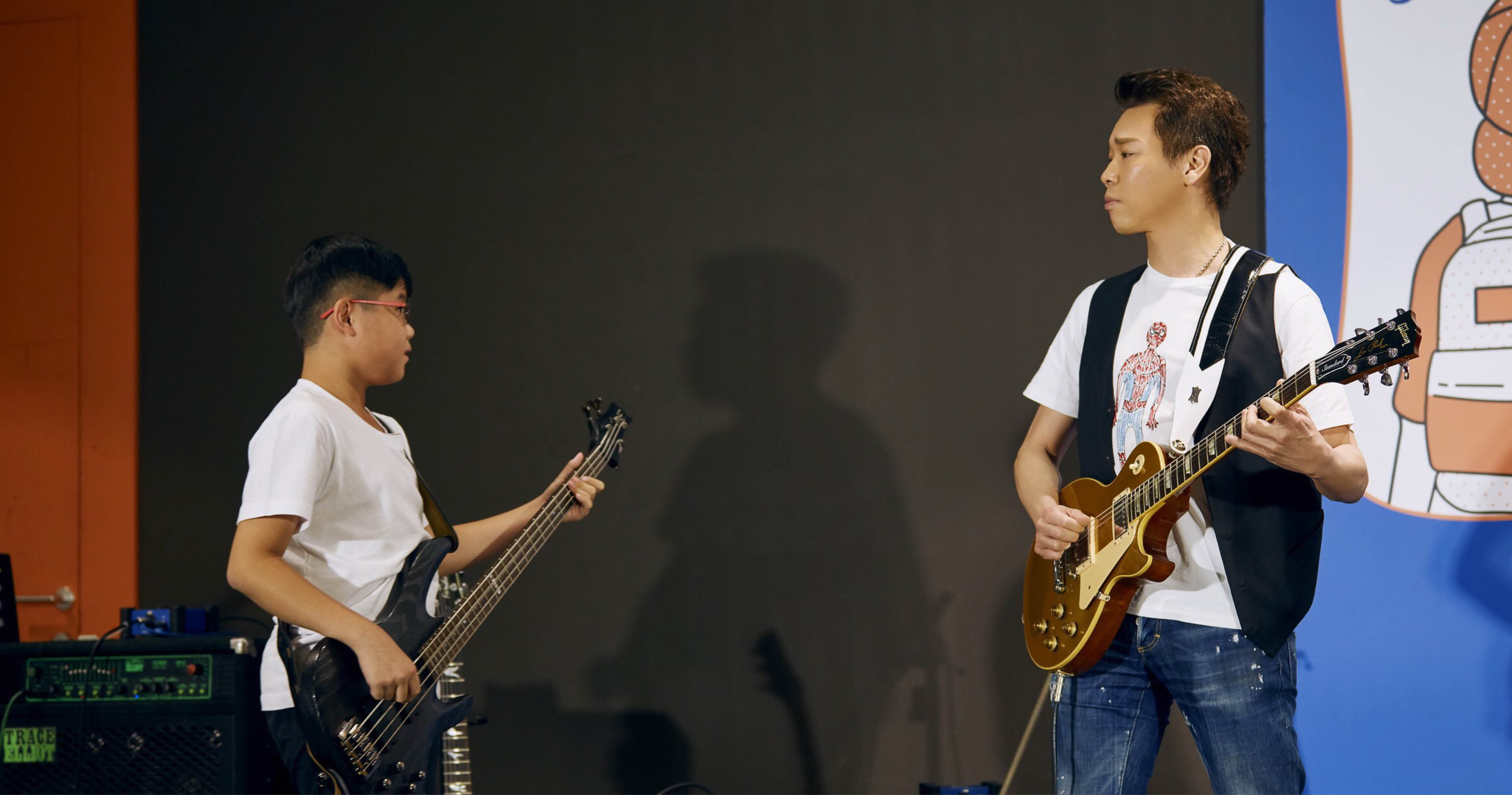 陶喆日前在台北文創中心，舉辦為期5天的《小小音樂人》流行音樂夏令營。（偉大提供）