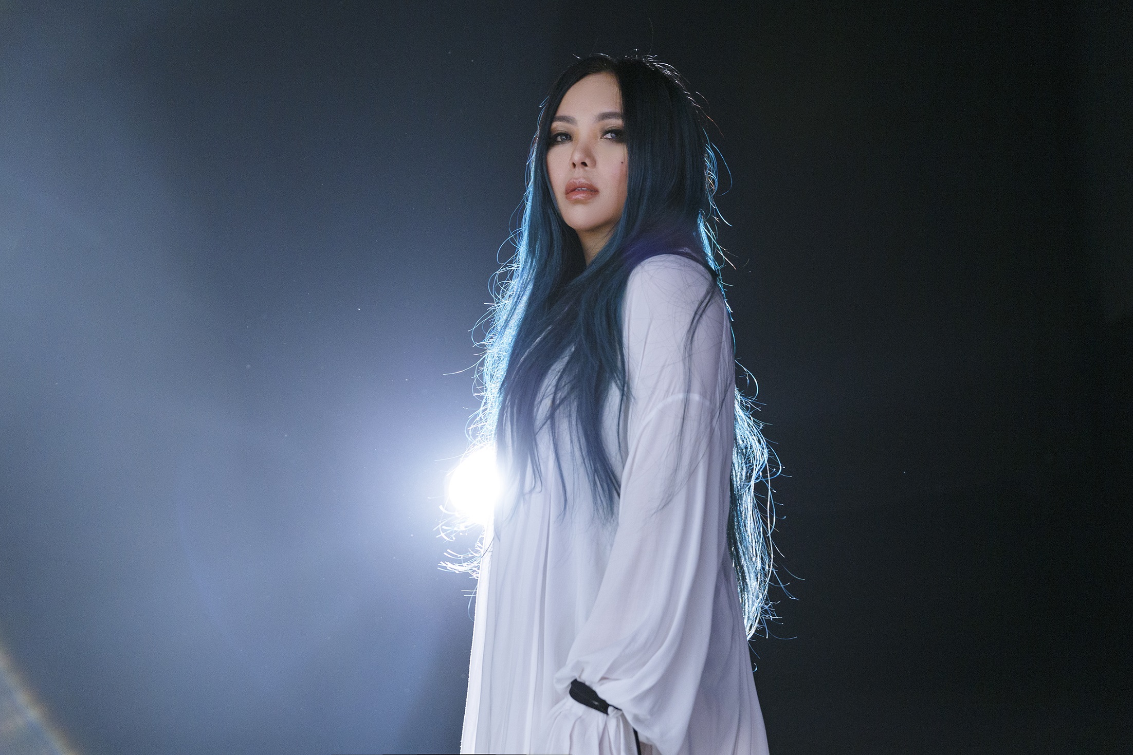 休息半年的張惠妹全面復工,開口就挑戰三語歌曲、還是她生涯史上最高音階。(環球提供)