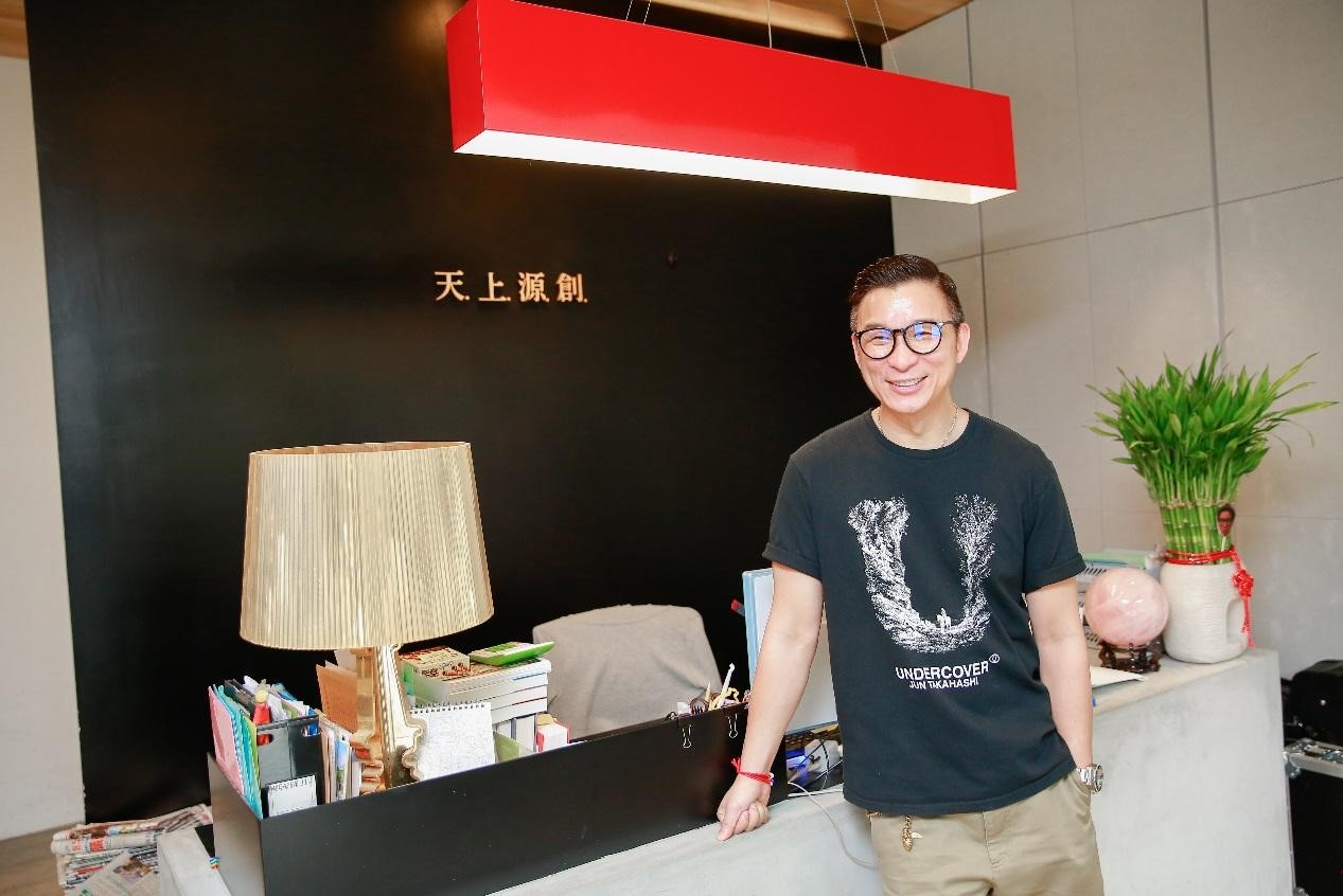 陳鎮川領軍的源活娛樂，從12人成長到如今最多16人，工作辛苦卻流動率極低。