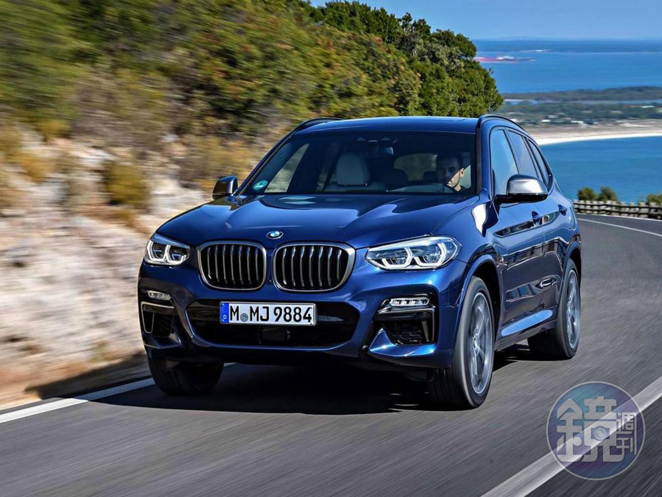 《X3 M40i》技術規格→→長寬高:4,708mm×1,891mm×1,676mm;軸距:2,864mm;整備重量:1,810kg;引擎:3.0 L 雙渦輪增壓直6引擎;最大馬力:360hp/5,500rpm;最大扭力:51.0kgm/1,520rpm;驅動方式:四輪驅動;建議售價:358萬元