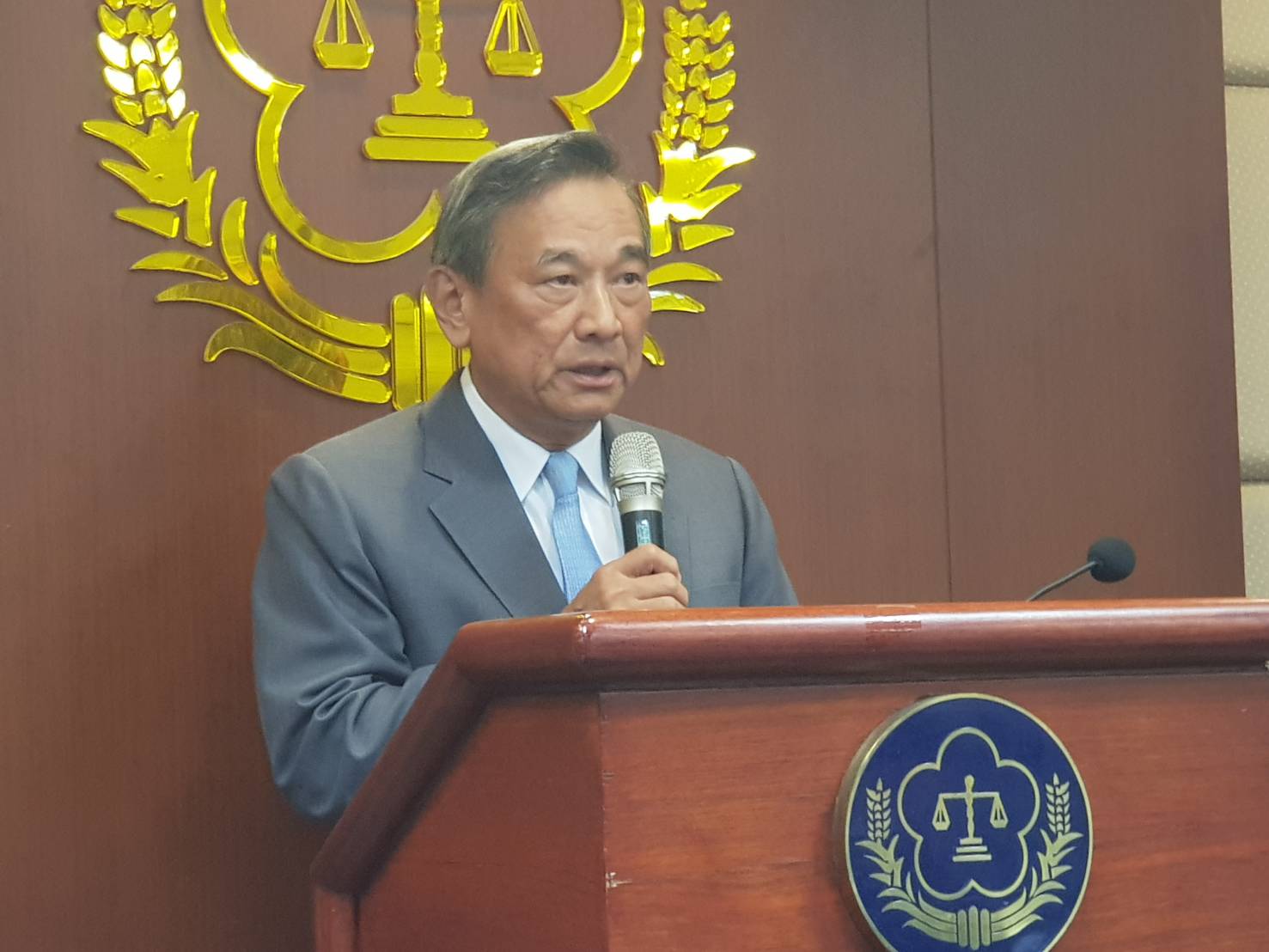 法務部次長陳明堂召開記者會，說明對李宏基執行死刑主要參酌的因素。