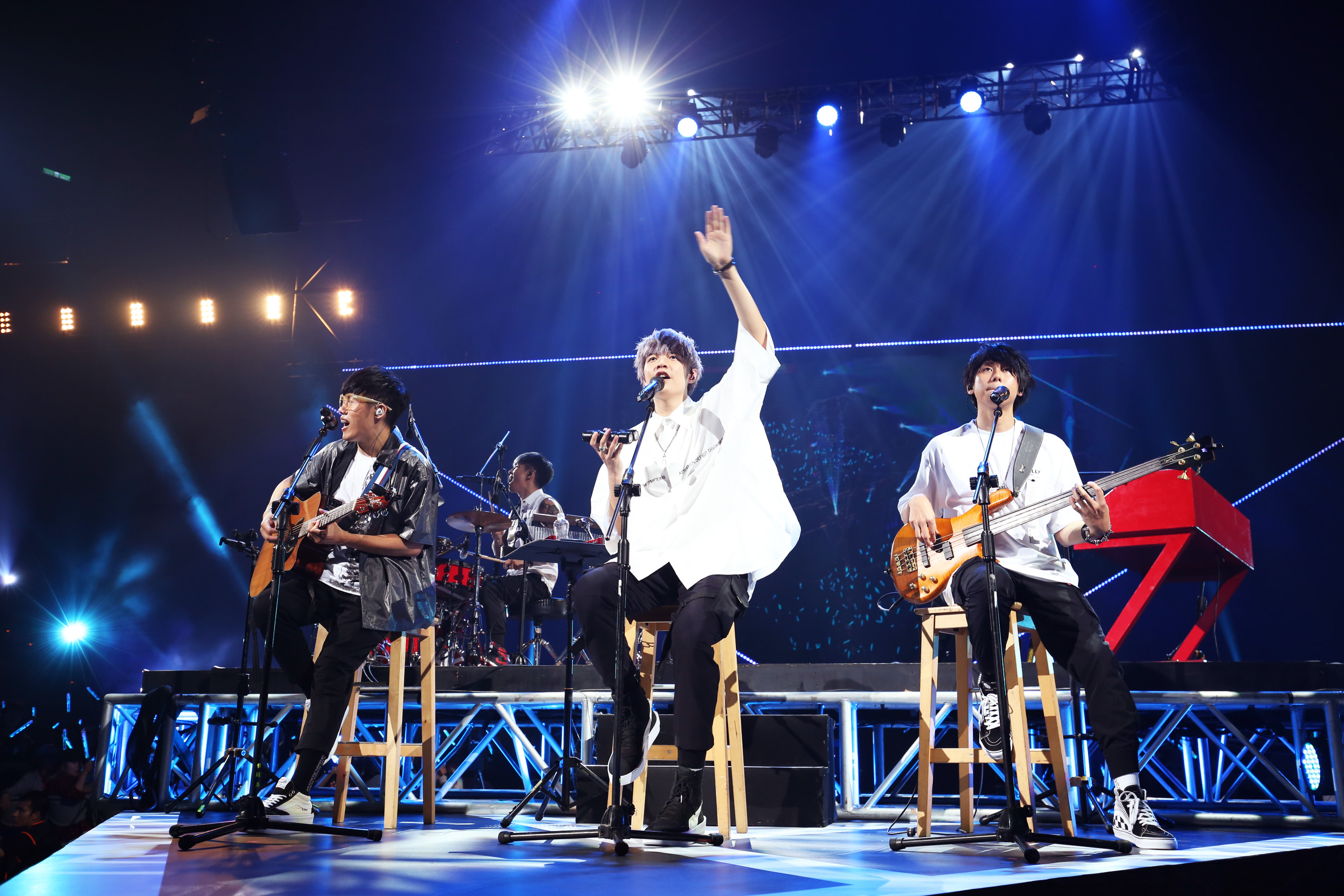 八三夭站上小巨蛋，是他們的圓夢之旅。（JUSTLIVE 就是現場提供）