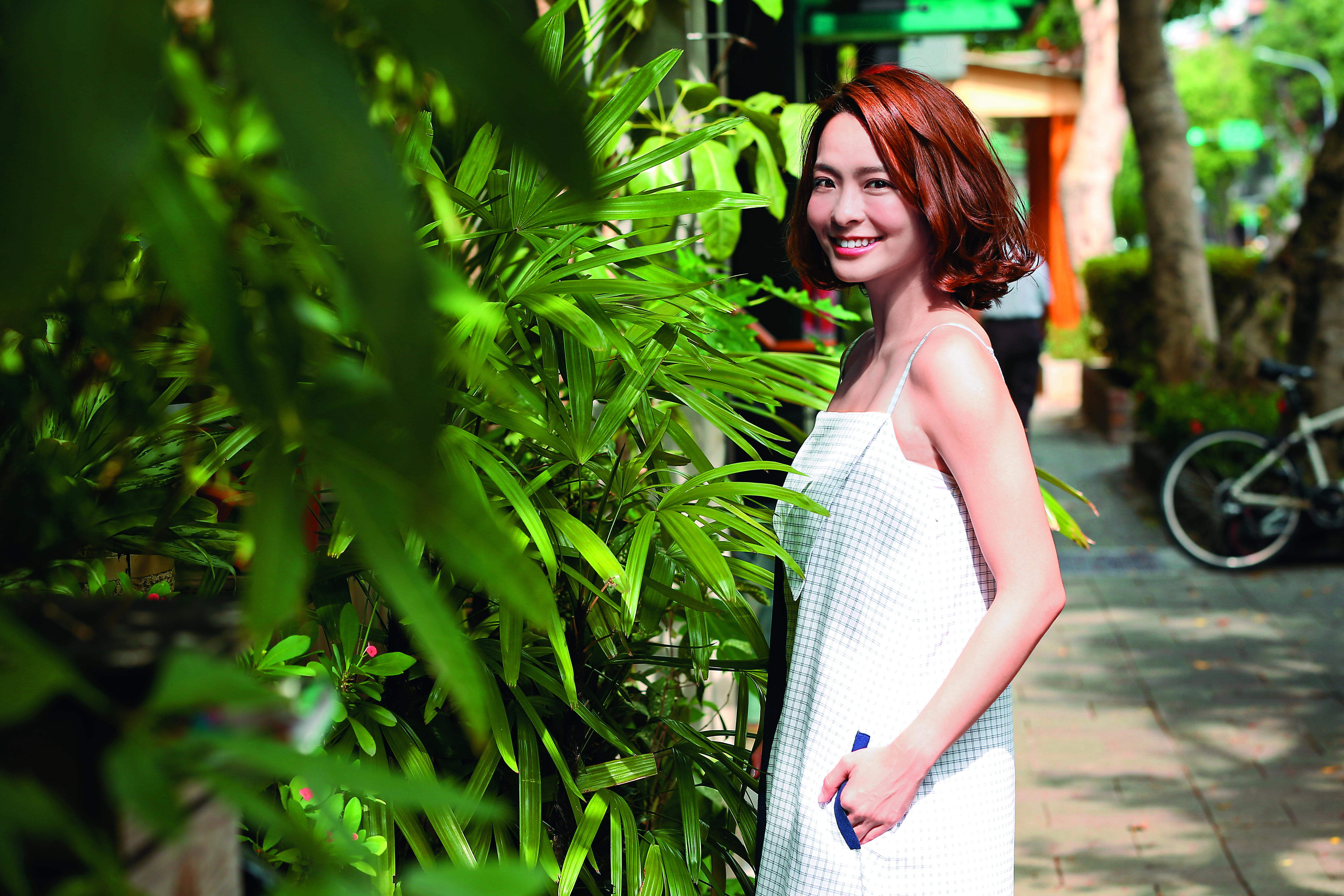 葉星辰外型相當有小女孩的感覺，在《三明治女孩的逆襲》劇中飾演處境兩難的主管，現實中她也曾在拍戲時被人欺壓。