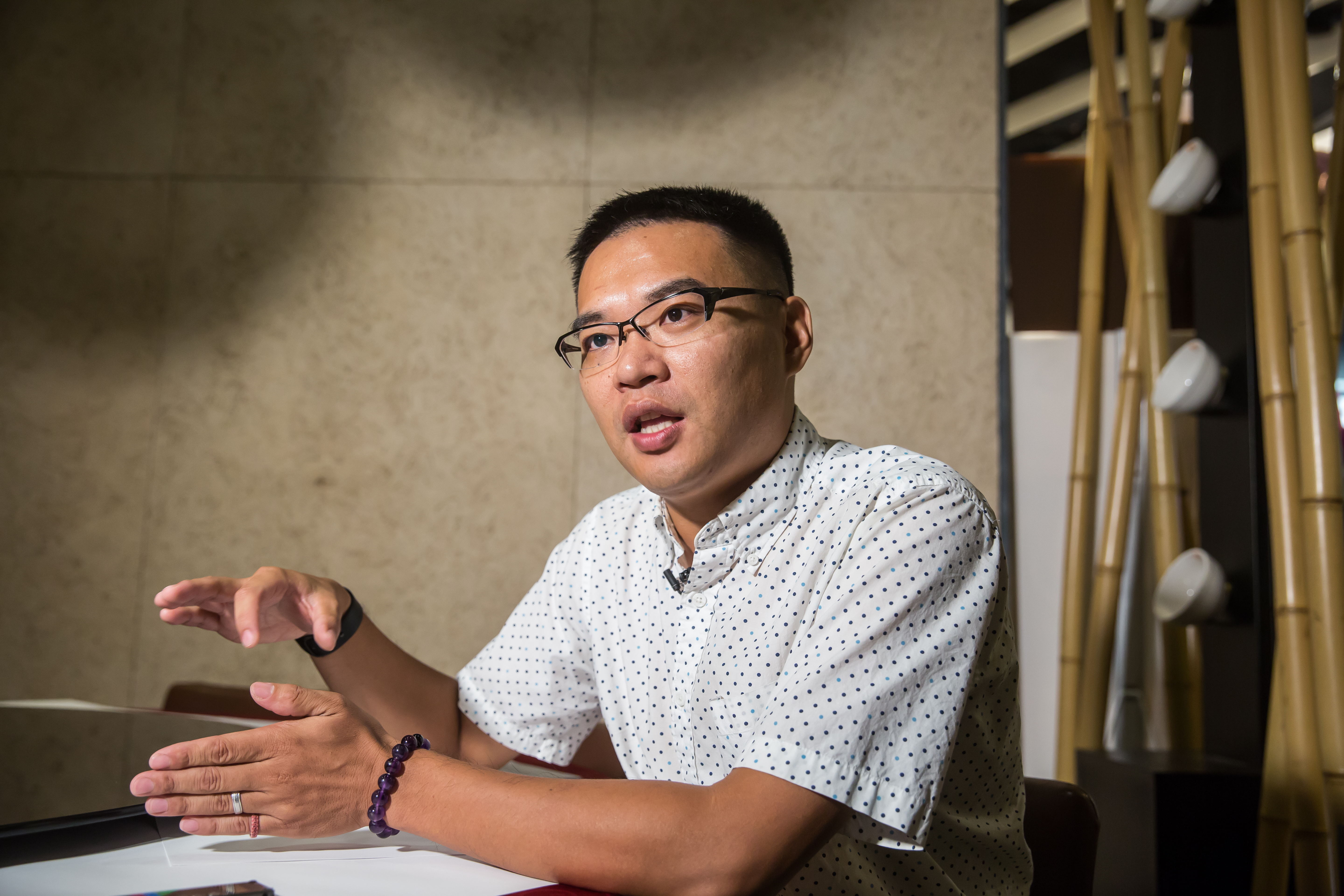 從小生長在食品世家，吳柏勳從幫舅舅搬貨陳列過程中，養成吃苦耐勞性格。