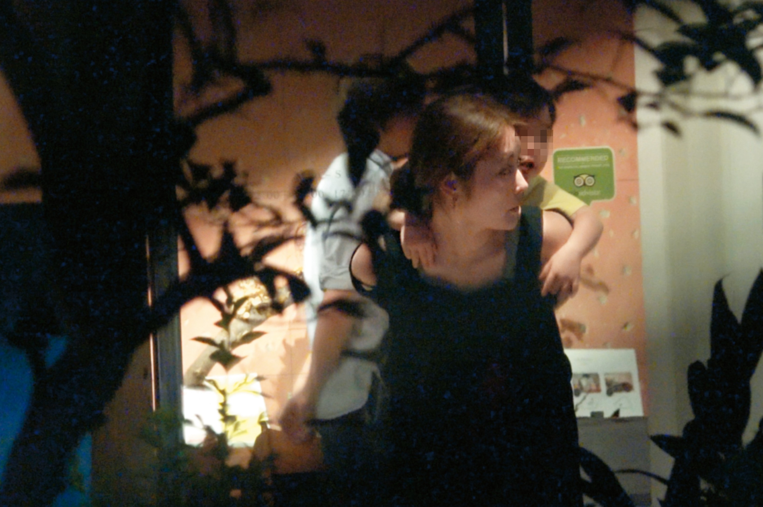 麻衣帶著王文洋的長孫回日本，母子2人1至2個月就會回台1次。