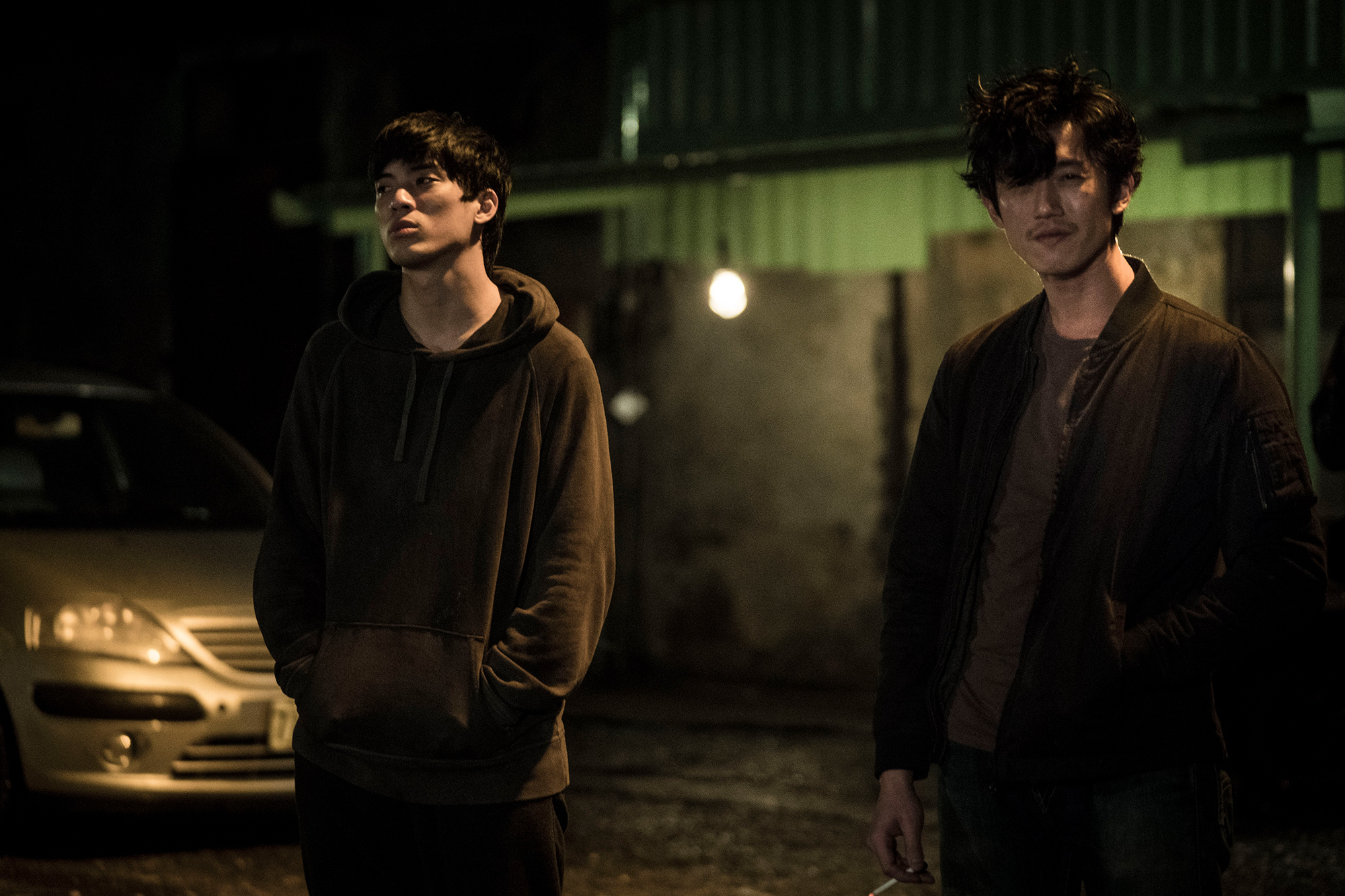 吳慷仁、林哲熹在片中演出難兄難弟。（貴金影業提供）