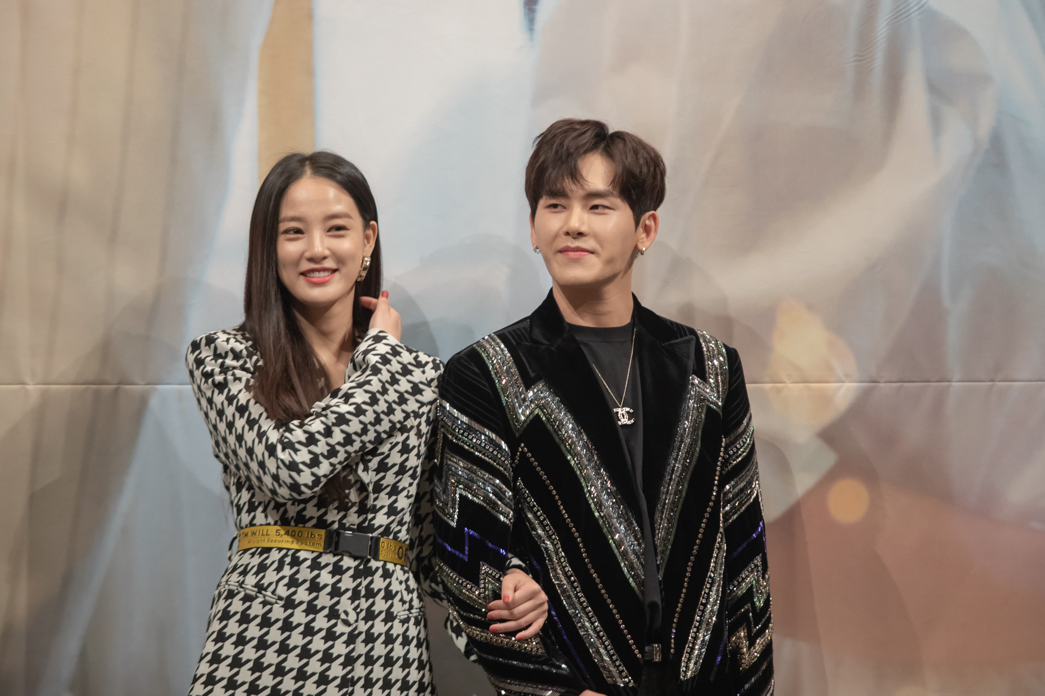 Hoya和李周妍同為歌手跨足戲劇的例子。（KKTV提供）