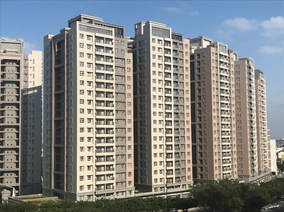 世大運選手村聘僱大量外籍移工,皇昌建設卻漠視規定大量遣散移工。(翻攝畫面)