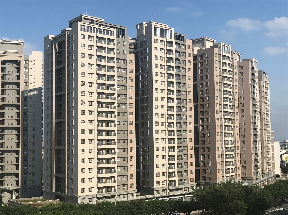 世大運選手村聘僱大量外籍移工，皇昌建設卻漠視規定大量遣散移工。（翻攝畫面）