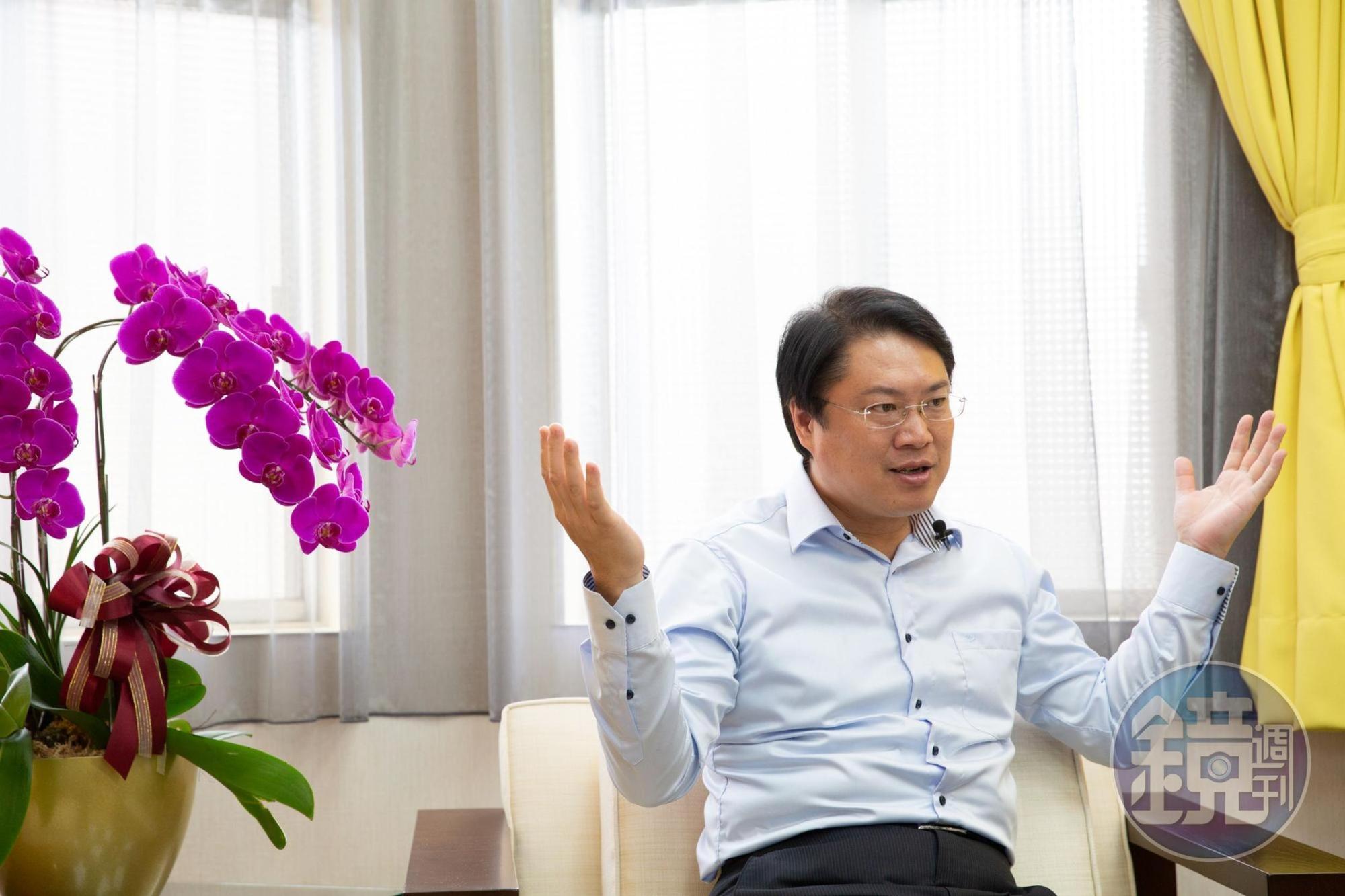 林右昌認為,基隆過去一直原地繞圈子是走不出路來的。