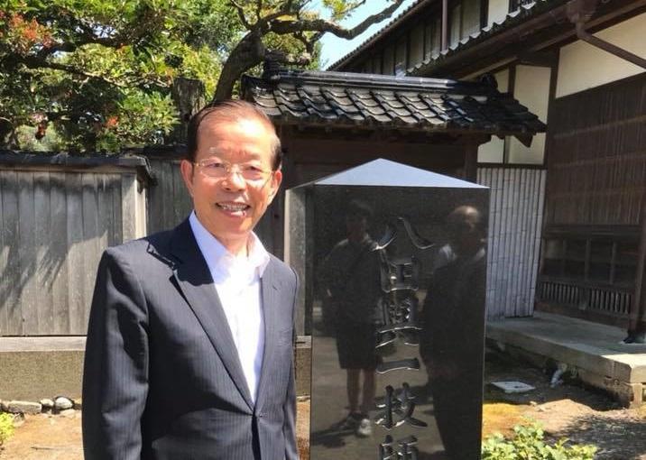 日本強颱強震導致台灣旅客受困機場,卻不見駐日代表處有所作為,讓網友罵聲灌爆駐日代表謝長廷臉書。(翻攝自謝長廷臉書)