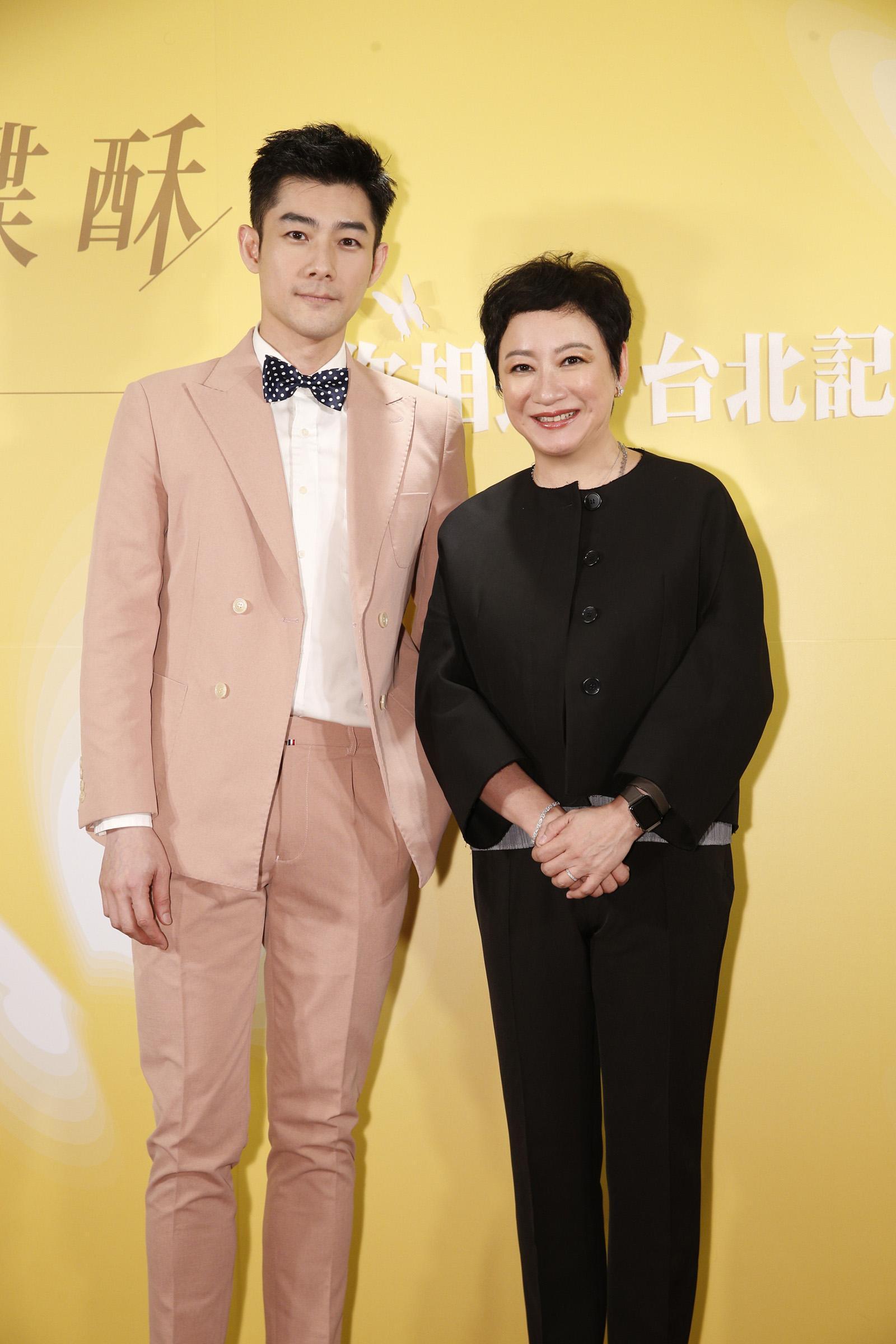 施易男與品牌創辦人之一謝寧相見歡，她也是香港港姐冠軍，在甜點界闖出名號。