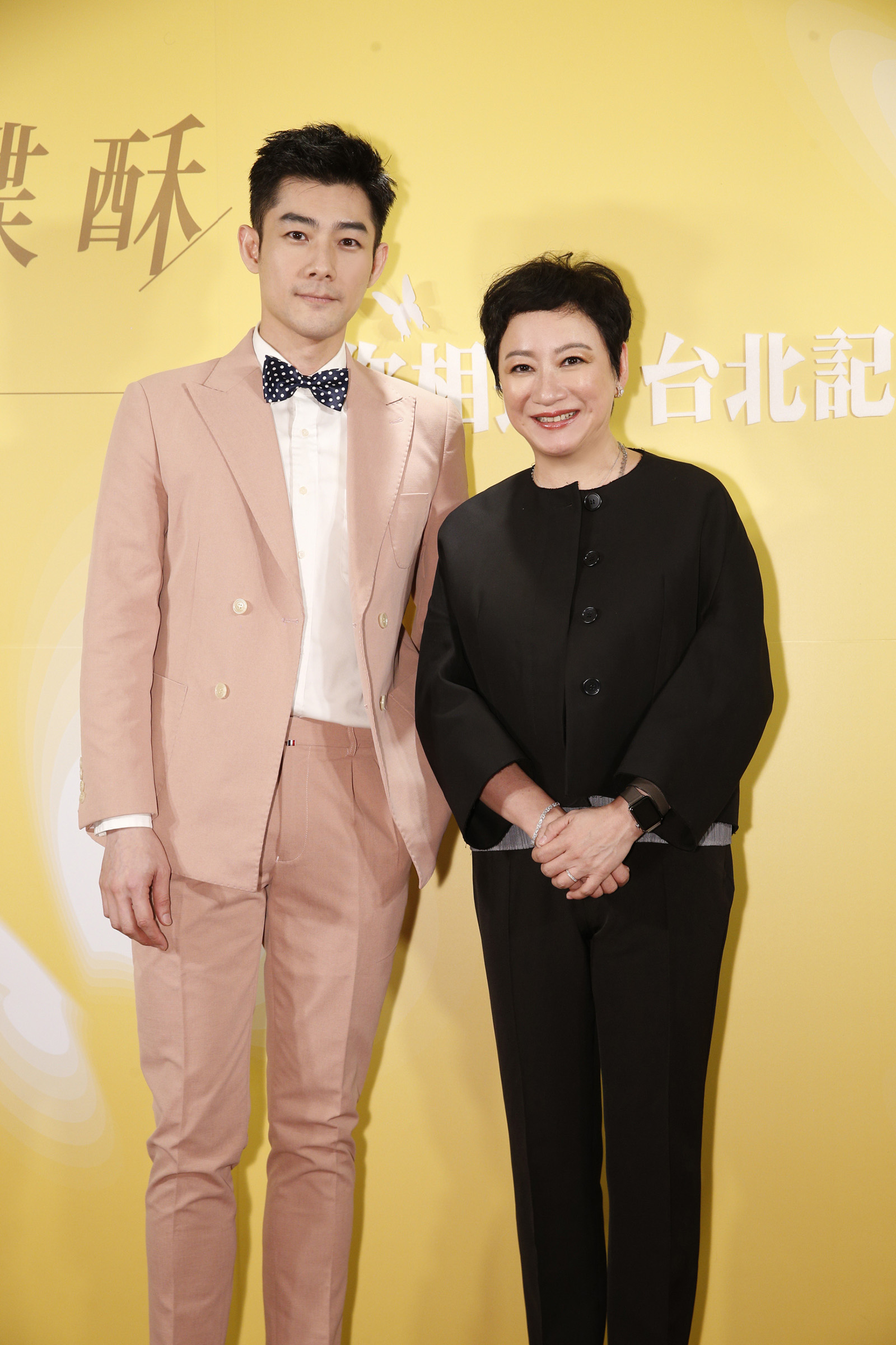 施易男與品牌創辦人之一謝寧相見歡,她也是香港港姐冠軍,在甜點界闖出名號。