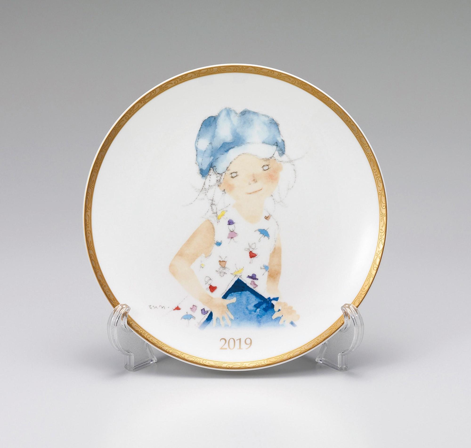 台灣市場搶先曝光NARUMI 2019年度盤,鑑賞岩崎知弘溫暖畫風詮釋。(業者提供)