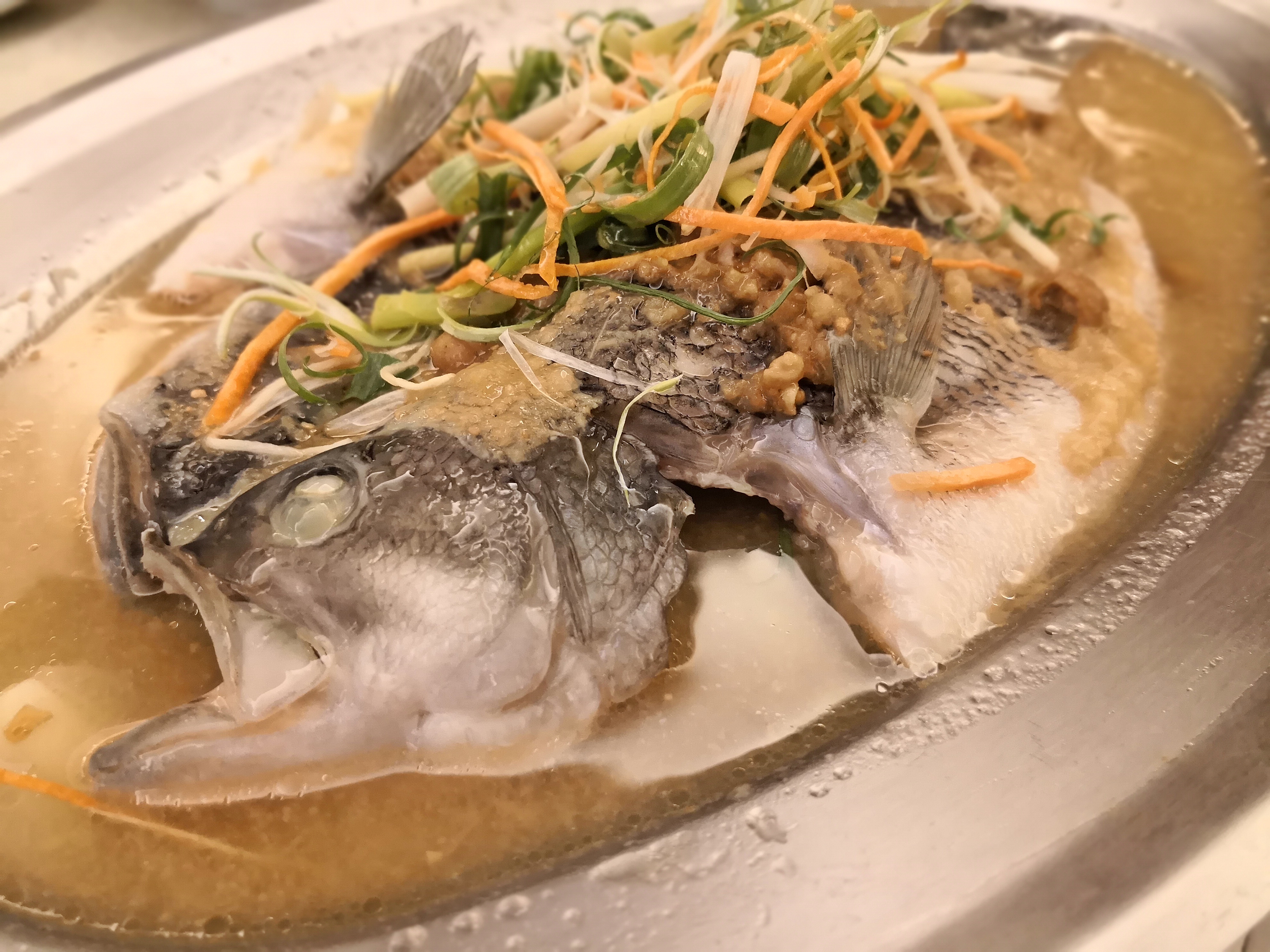「樹子蒸魚」肉質鮮嫩。