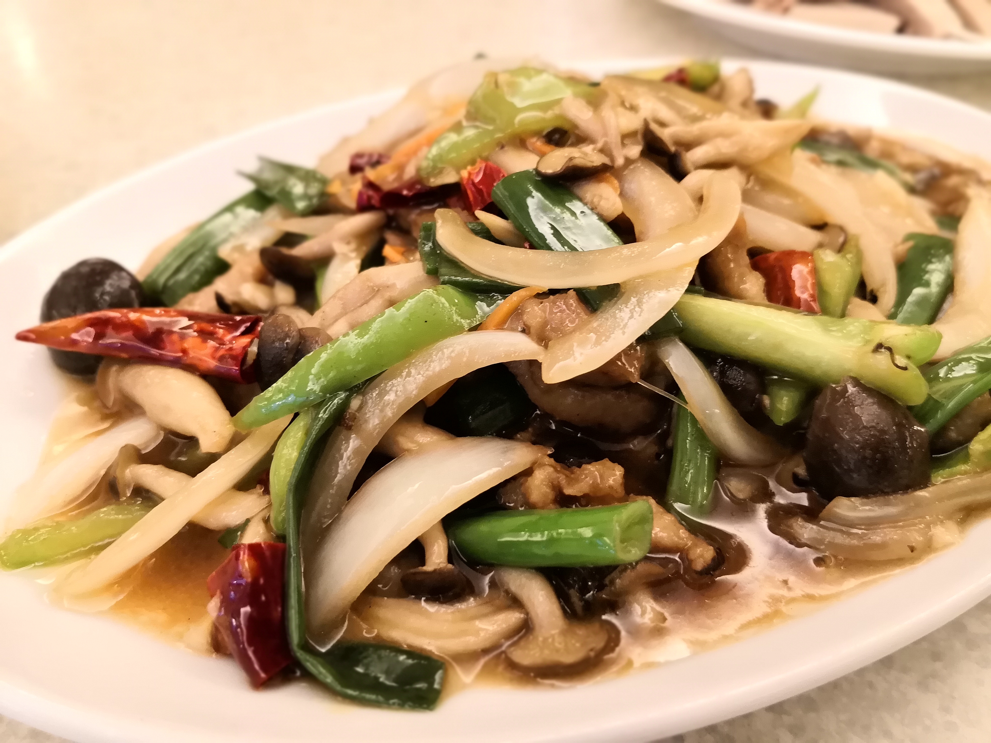 6菜1湯，相當超值。