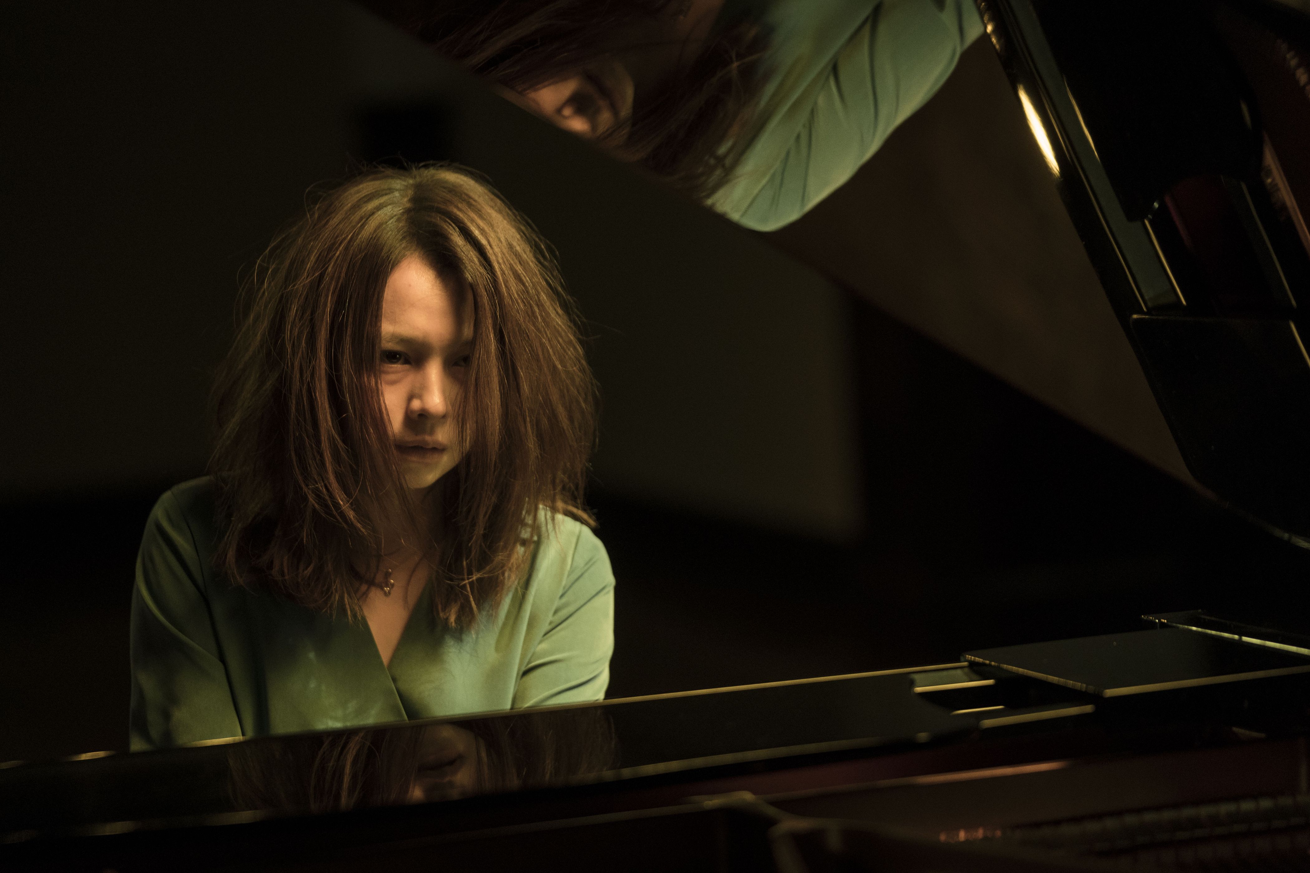 徐若瑄素顏發狂派的演技，讓人看預告就會驚。（威視提供）