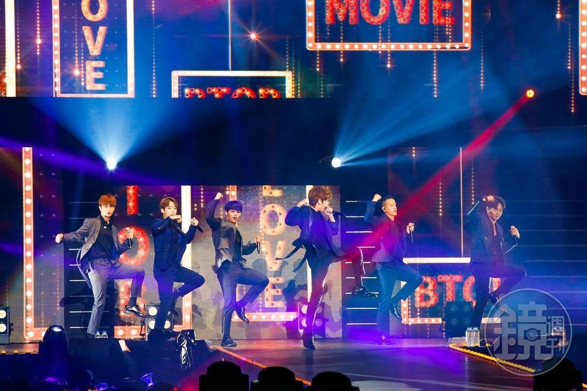 BTOB儘管因隊長恩光入伍服役,但其餘6位團員在舞台上仍賣力演唱。