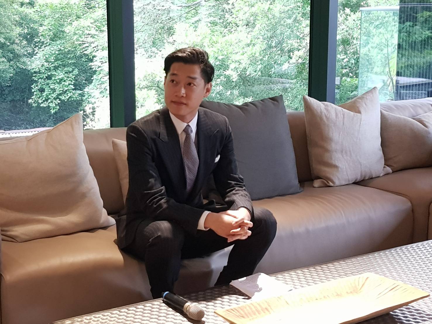 新美齊集團第三代林傳捷於2011年投入不動產開發，Jade12是該集團第一個完工建案，由林傳捷親力親為，在歷經5年的精雕細琢之後正式開賣。