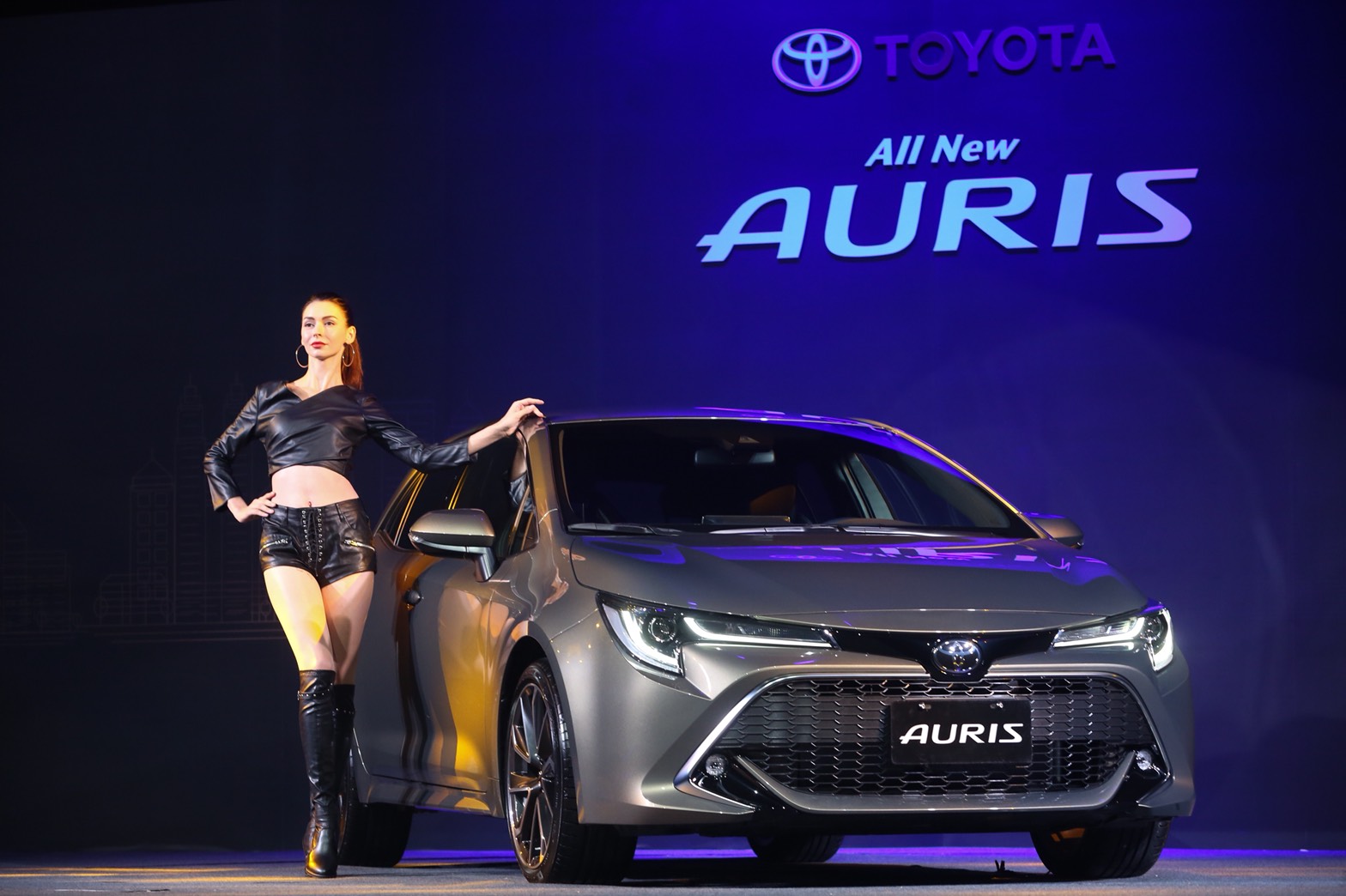 被喻為掀背神車的豐田（Toyota）Auris，今（10日）正式在台發表。