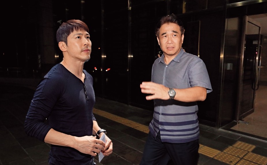 昇華娛樂創辦人俞惟中（右）白手起家，旗下眾多大牌藝人，建立橫跨兩岸的影視帝國，如今捲入掏空案，令人感到意外。黃少棋（左）在18年前以《飛龍在天》的飛虎角色走紅，成為家喻戶曉的本土戲劇一哥。