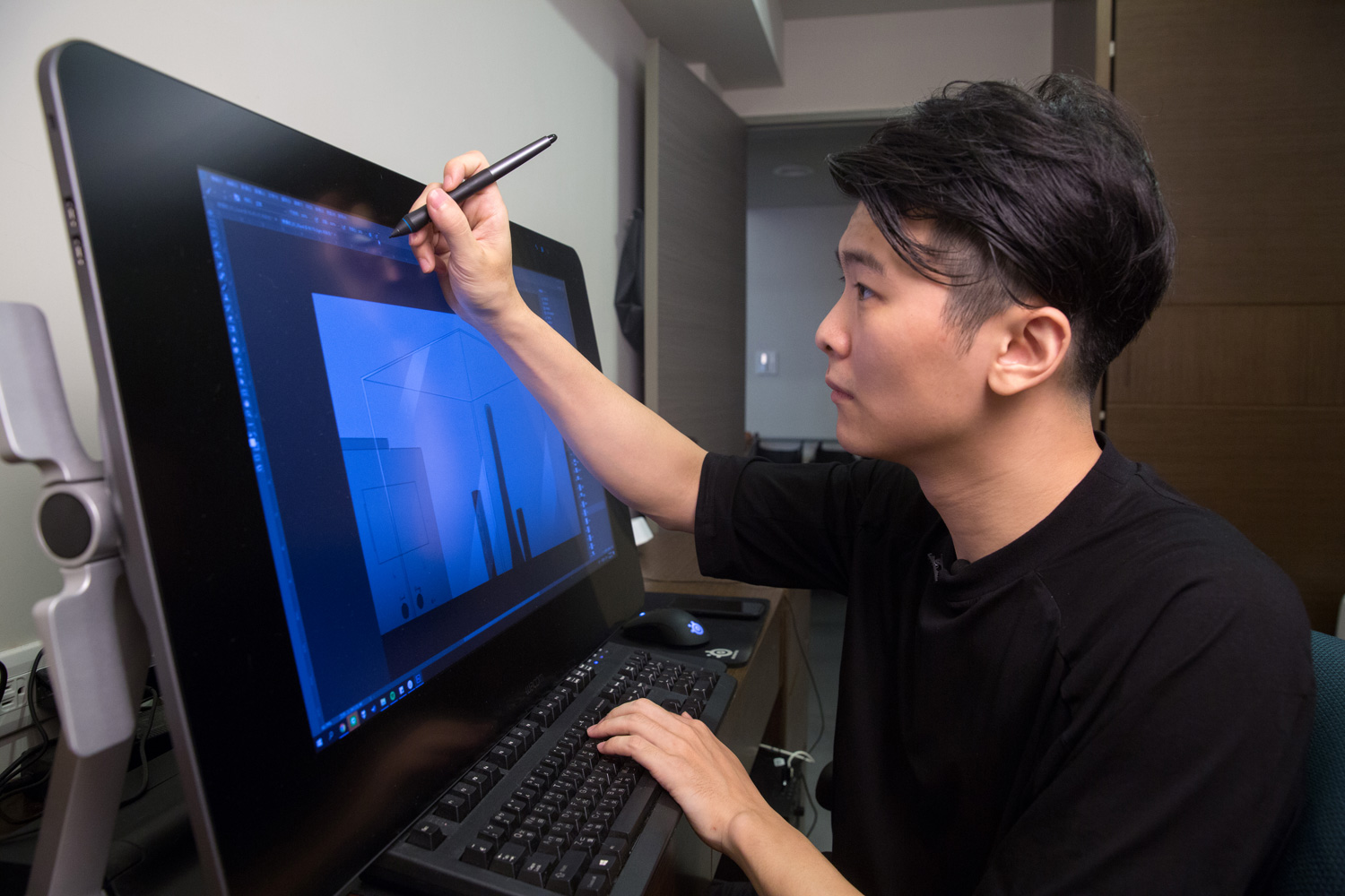 在創作前，Pony會花時間做研究，讓畫面盡量貼近真實。