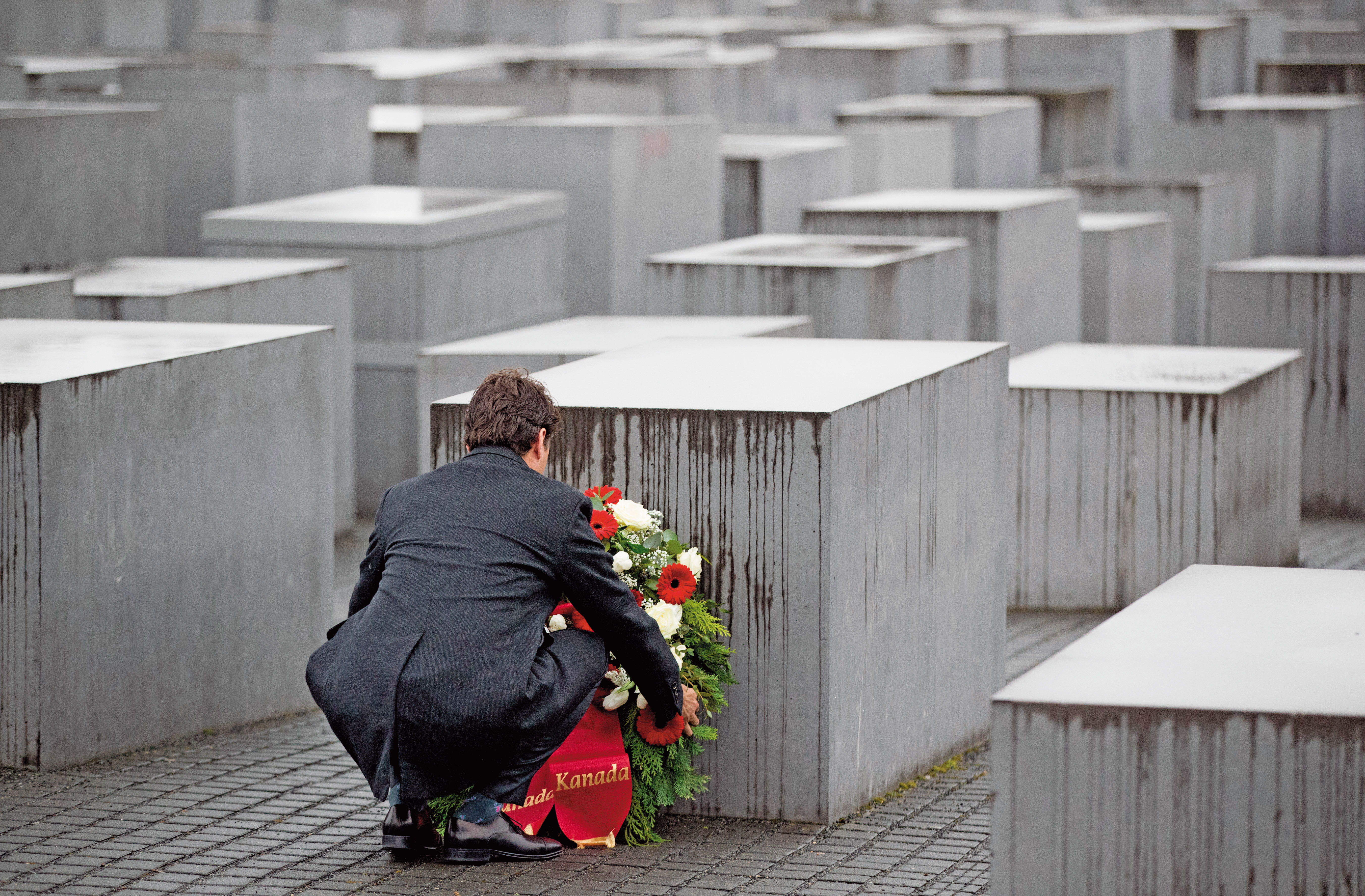 促轉會借鏡德國轉型正義經驗，將成立國內第一間「政治創傷療癒中心」，讓政治受難者及家屬心靈得以撫慰與平復。圖為德國被害猶太人紀念碑。（東方IC）
