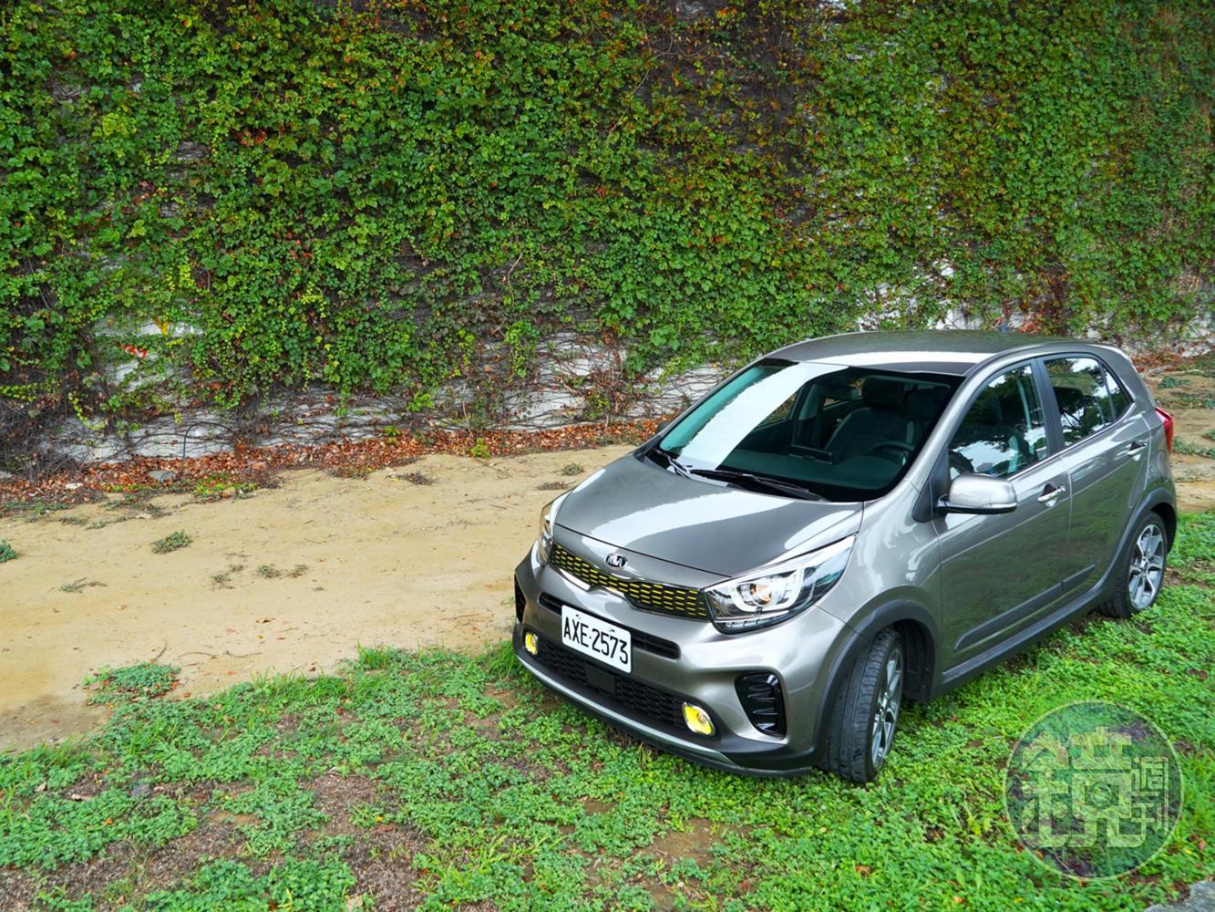 Picanto X-Line孕育自位於法蘭克福的Kia歐洲設計與研發中心，2017年全球最大法蘭克福車展甫亮相，旋即獲得眾多專業汽車媒體好評，這款風靡全球，同時兼具安全配備與越野外型，跨界絲毫不受限的小休旅，甫發表便囊括世界級設計大獎。