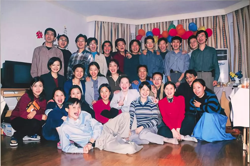 早期阿里巴巴團隊。（取自阿里巴巴官網）