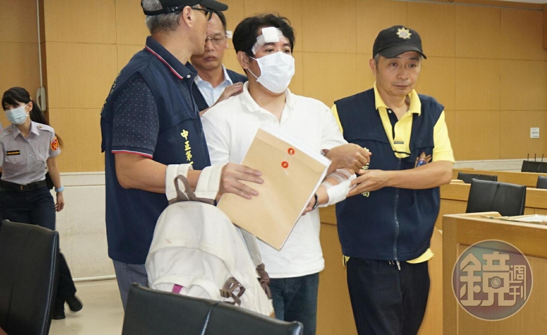 男子呂軍億去年8月間闖總統府砍傷憲兵,遭判6年8個月定讞。