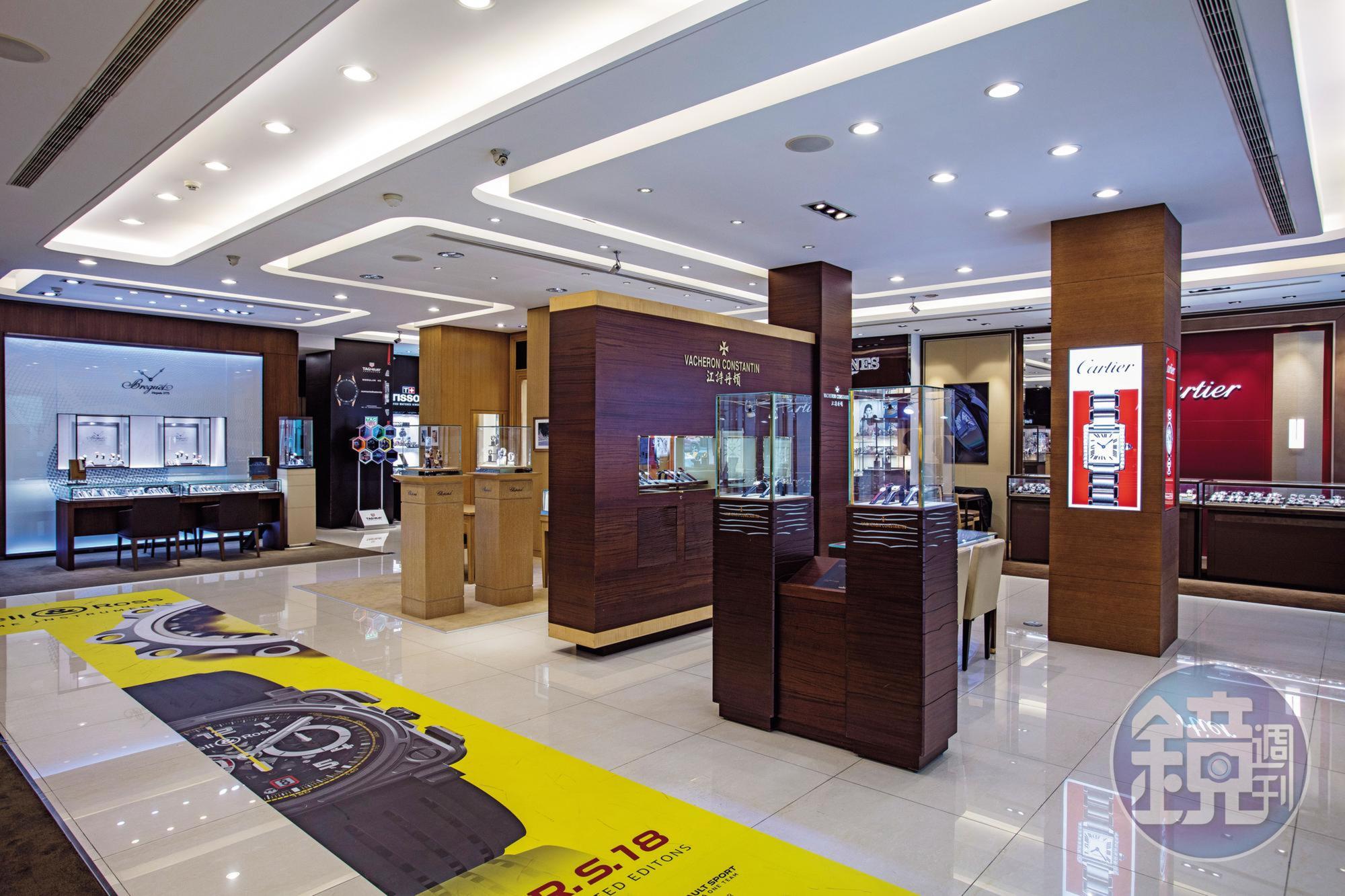 擁有百年歷史的台南中國鐘錶,這次BELL & ROSS在此發表全新R.S.18系列,展現不同於以往的前衛現代風貌。