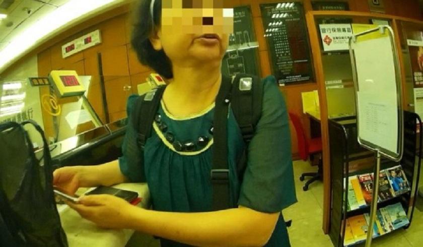 莊婦最後恍然大悟，感謝警方及行員勸阻及時保住老本。（警方提供）