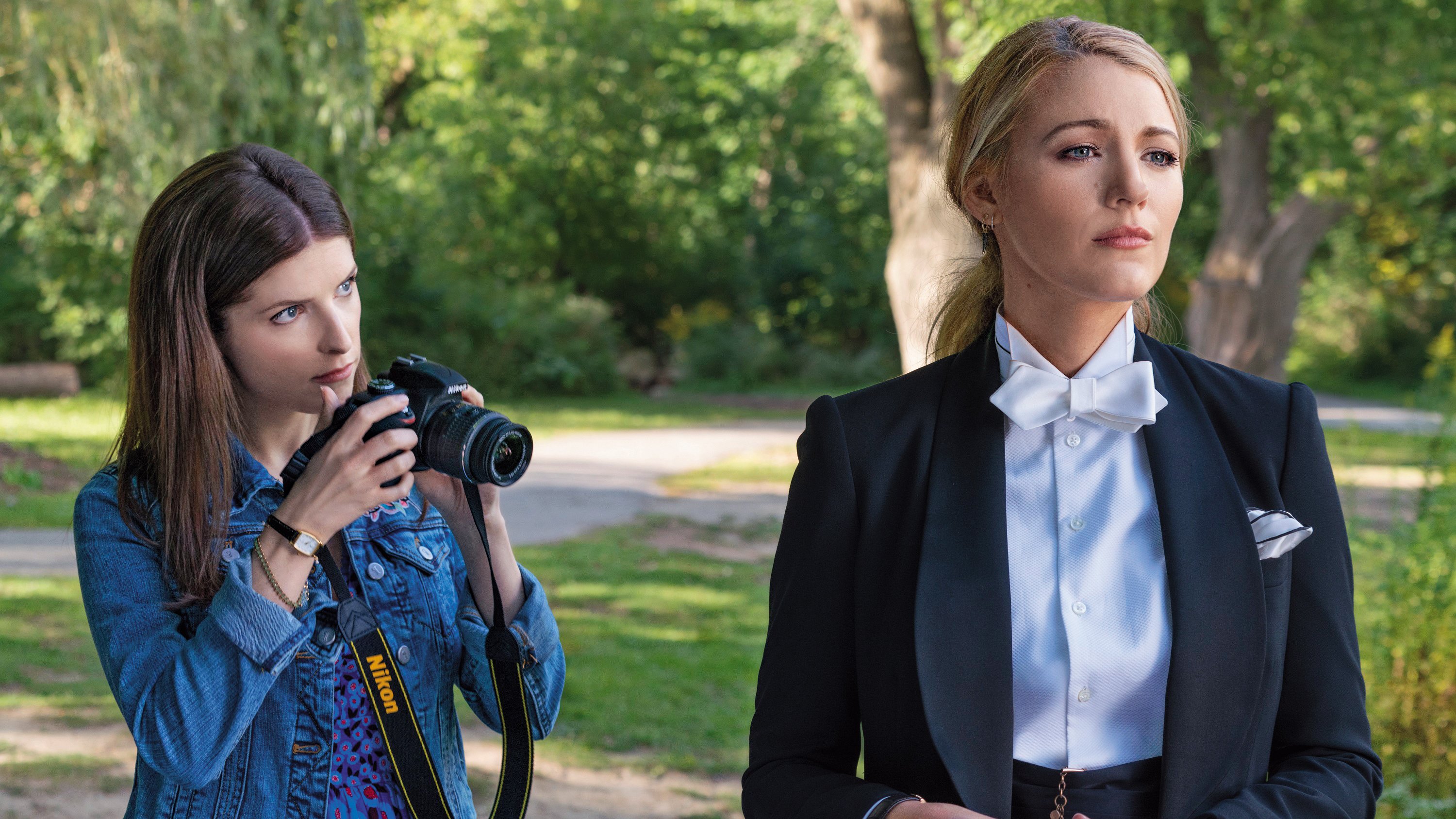 2位女主角角色的反差編排精彩,在找尋失蹤好友的過程中多次轉折亦過癮,導演相當擅長處理女人間的關係。(CatchPlay提供)