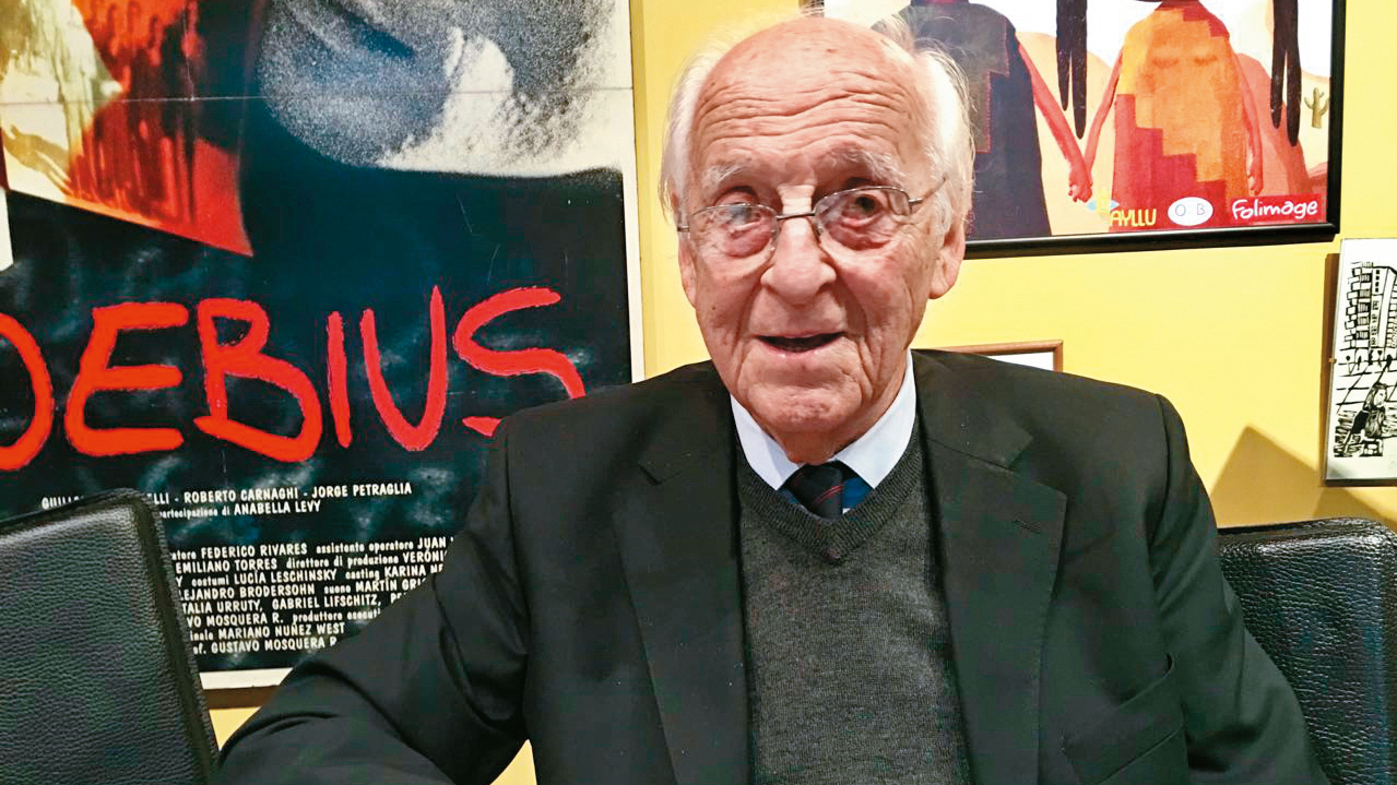 現年92歲的阿根廷導演曼努爾安廷，是布宜諾斯艾利斯電影大學的創辦人。