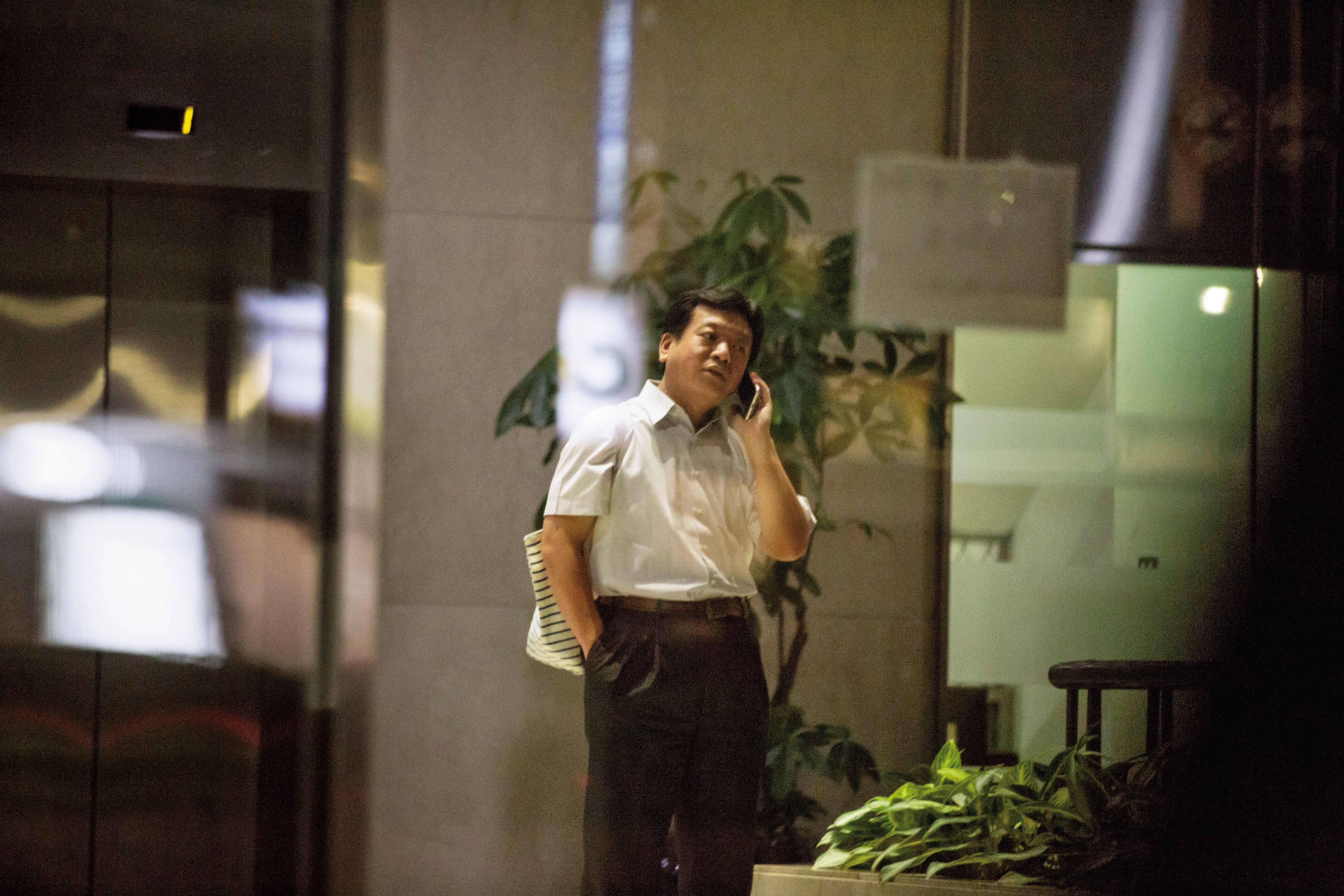 選辦關鍵決策及政策,逐漸回歸由蔡壁如、許立民(如圖)等子弟兵主導。