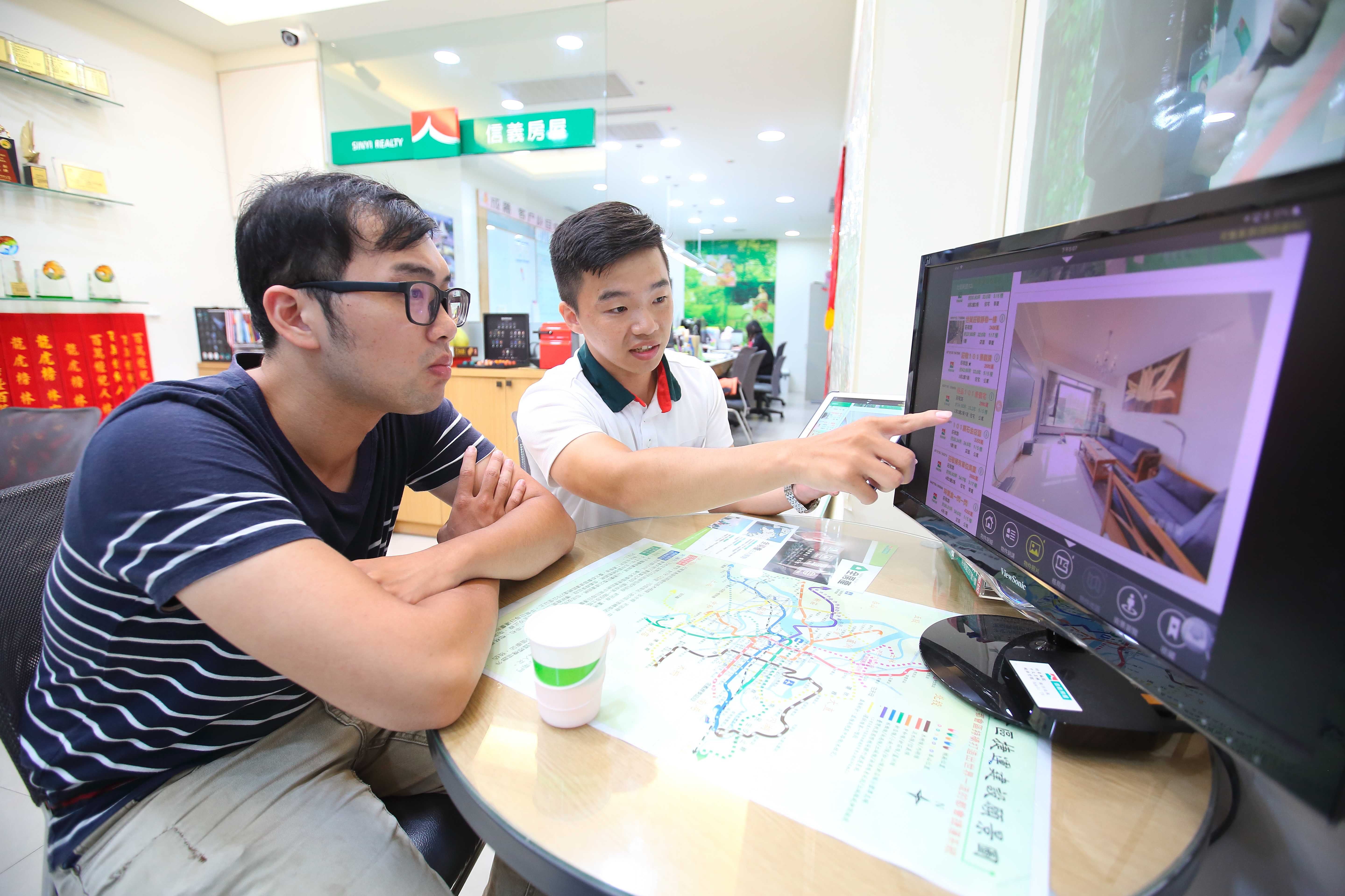 不動產說明書是信義房屋在1989年首創。