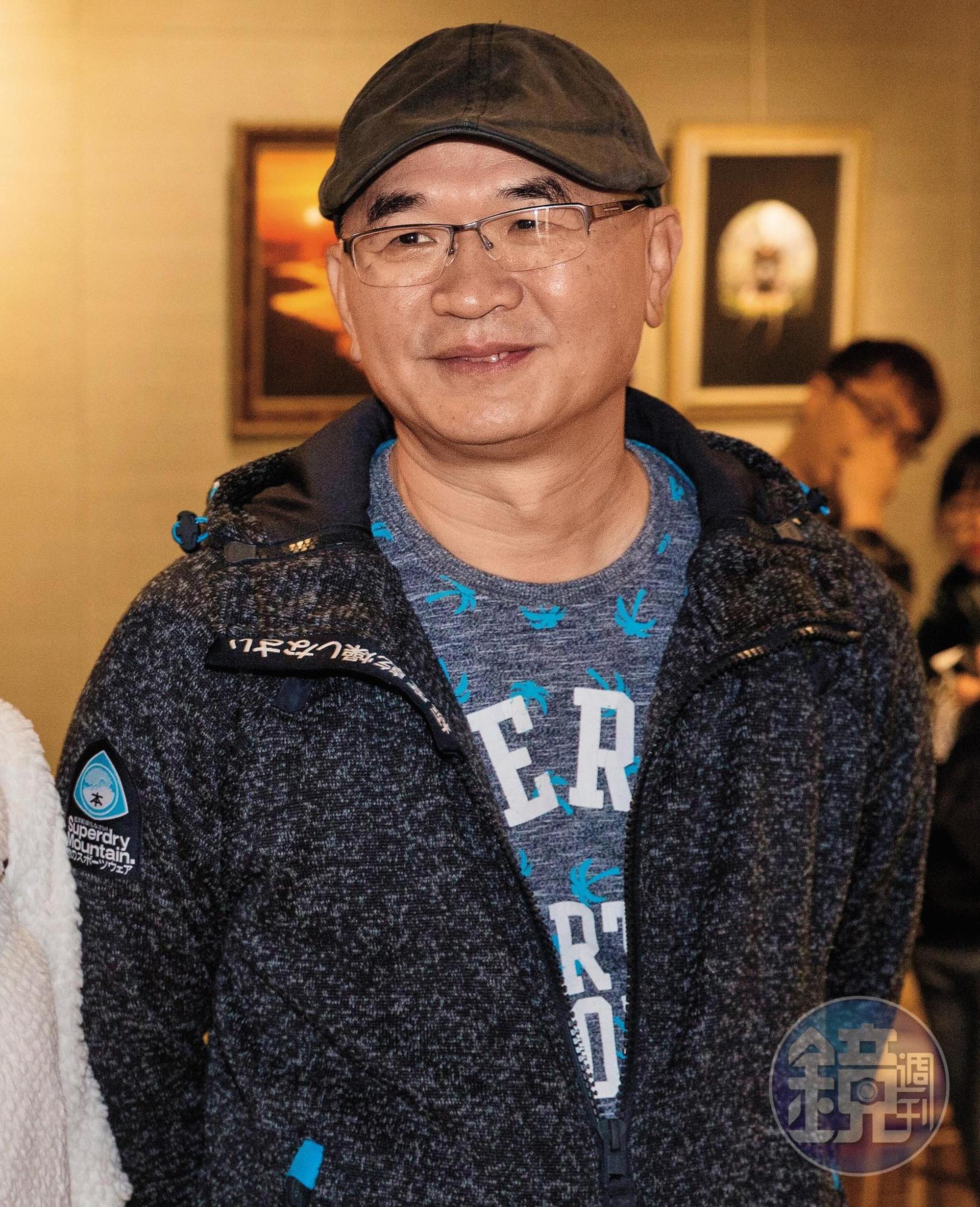 美麗華百樂園董事長黃憲文遭小媽提告追討近億元財產,目前二審逆轉勝。