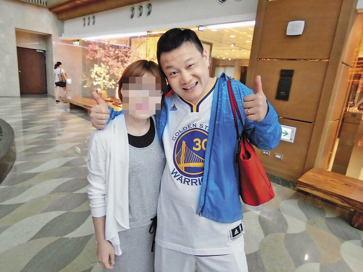 國立台灣藝術大學藝術與人文教學研究所所長謝如山（右）遭新北地檢署依加重誹謗罪起訴。（讀者提供）