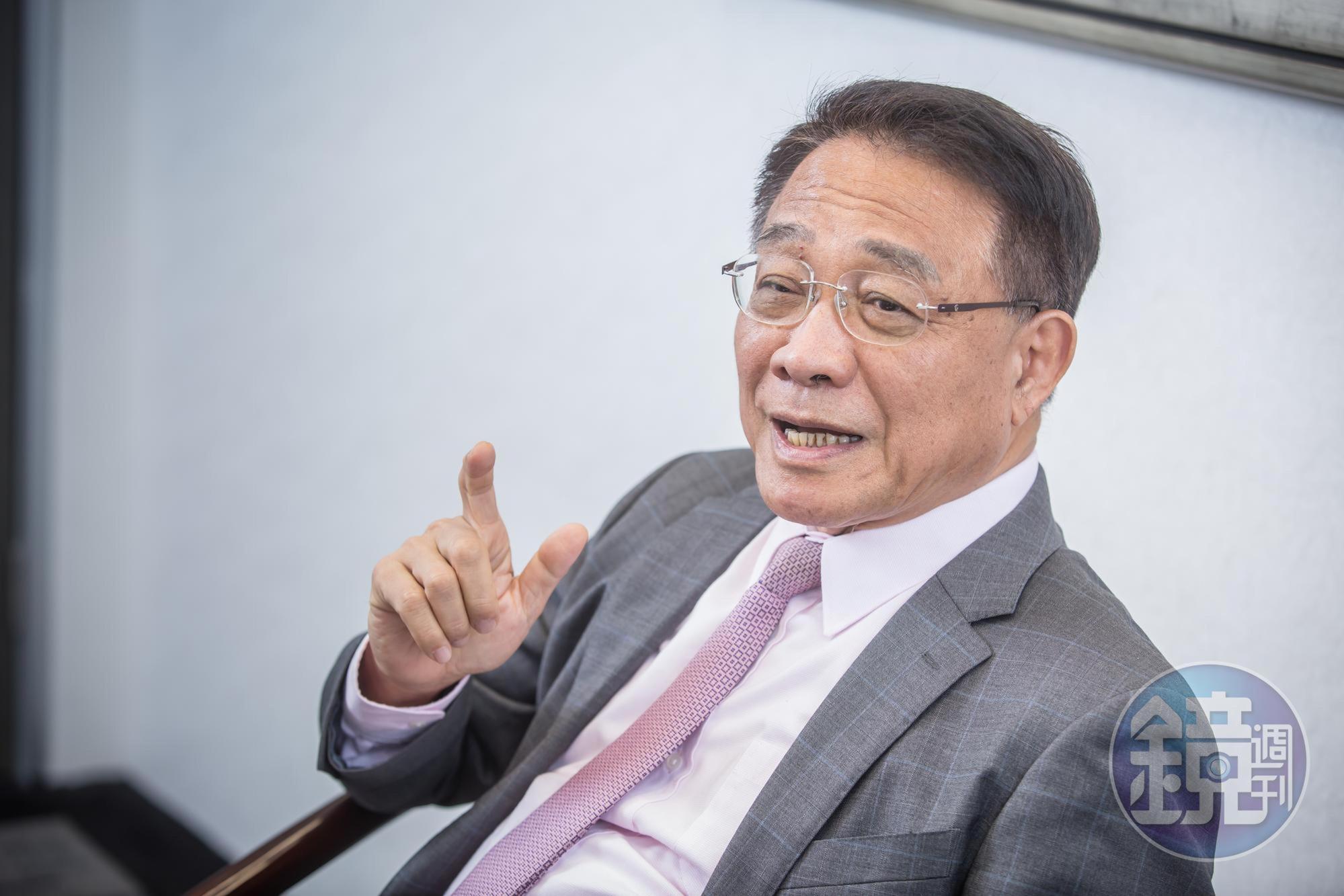 長年出差的楊克誠,難得在台北辦公室受訪。
