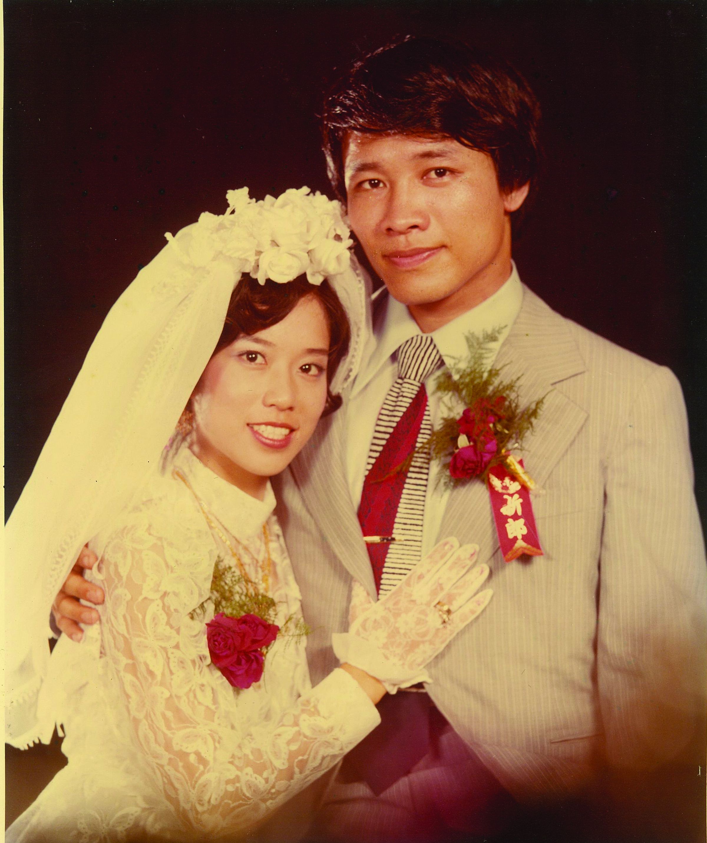 楊克誠（右）與妻子陳素甜（左）。（楊克誠提供）