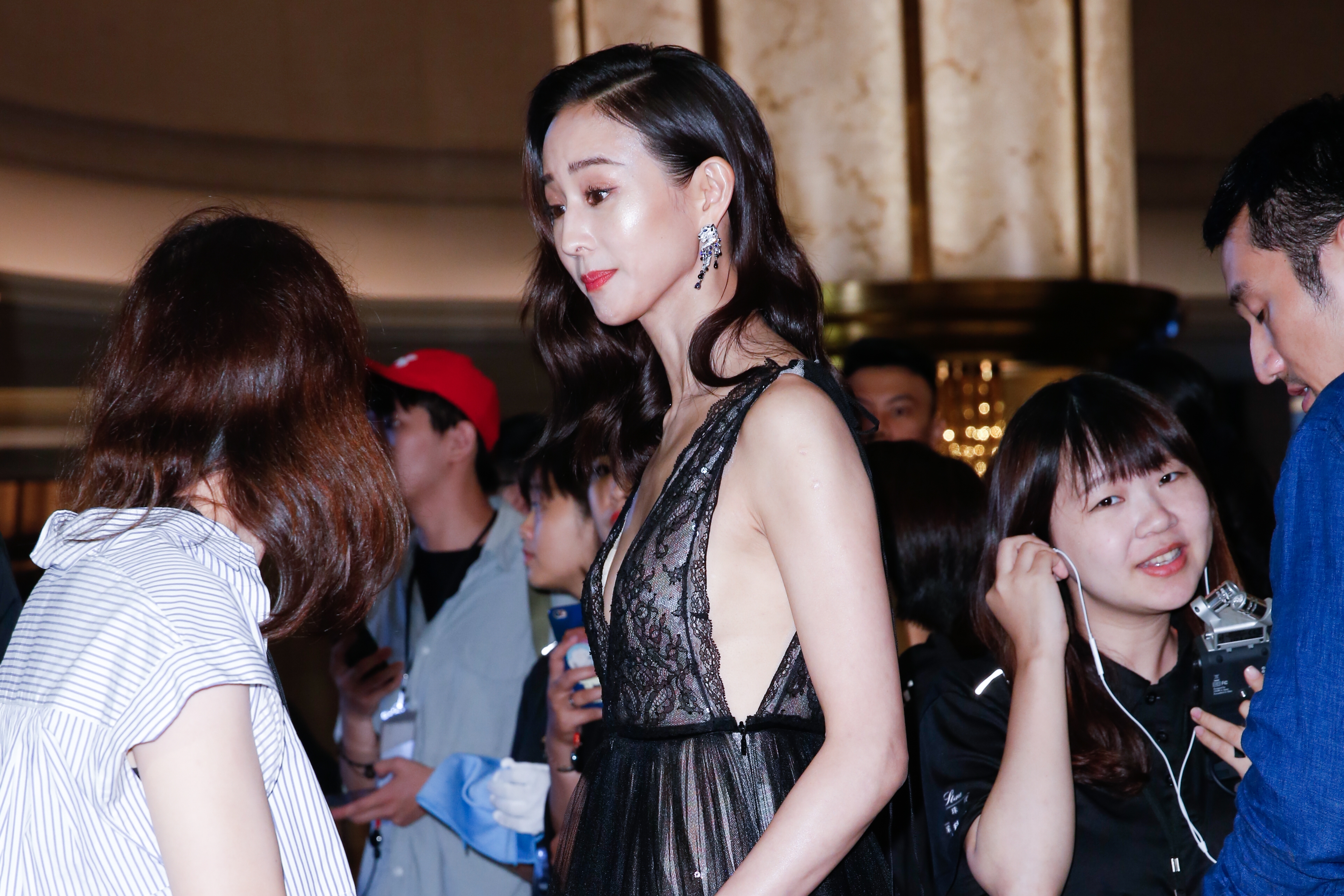 對於電話抓姦林哲樂，張鈞甯的回應有種格局很大、氣度很高的拐彎抹角感。（本刊資料照）