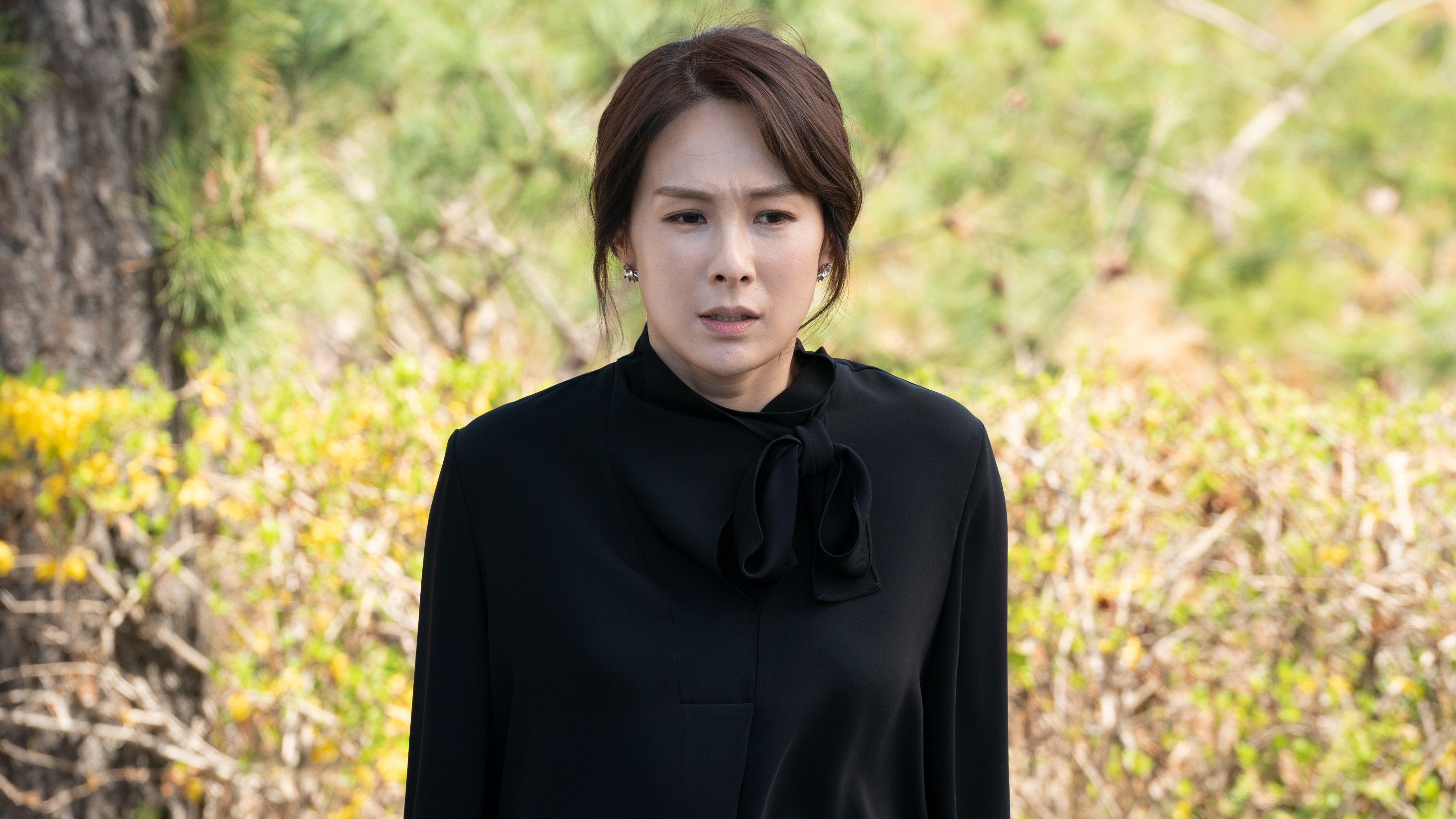 在導演過人的「磨功」之下,蔡妍許多情緒大波動的戲也表現頗佳,為自己掙足面子。(HBO提供)