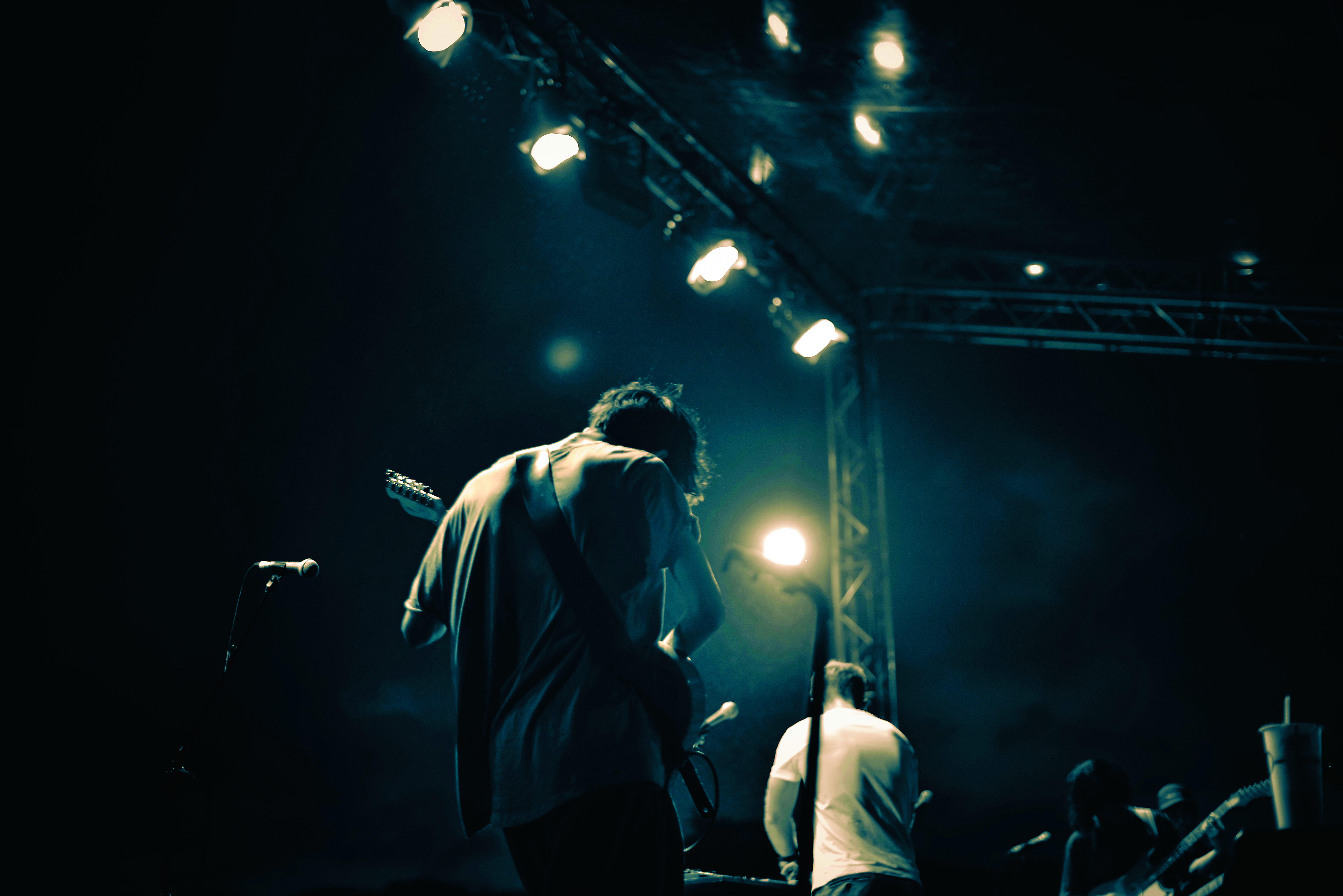 台北的夜晚還有多元的藝文活動能滿足文藝派夜貓。（攝影張彥斌）