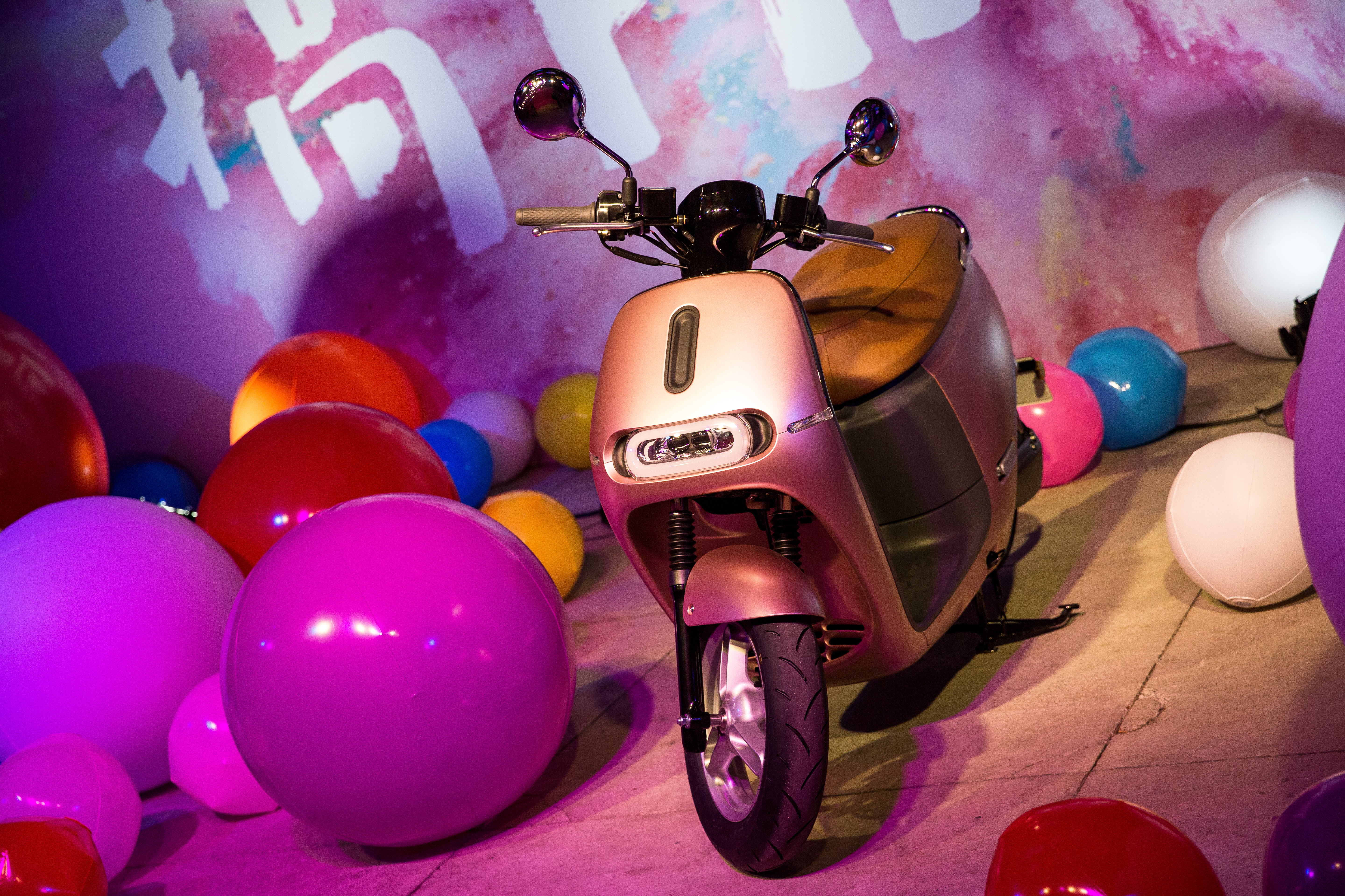 未來車主只需攜帶開啟藍牙的智慧手機，按下GO鍵即可解鎖騎車。